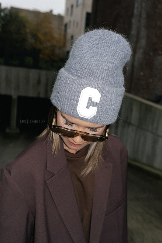 Les Jumelles 'C' beanie grey