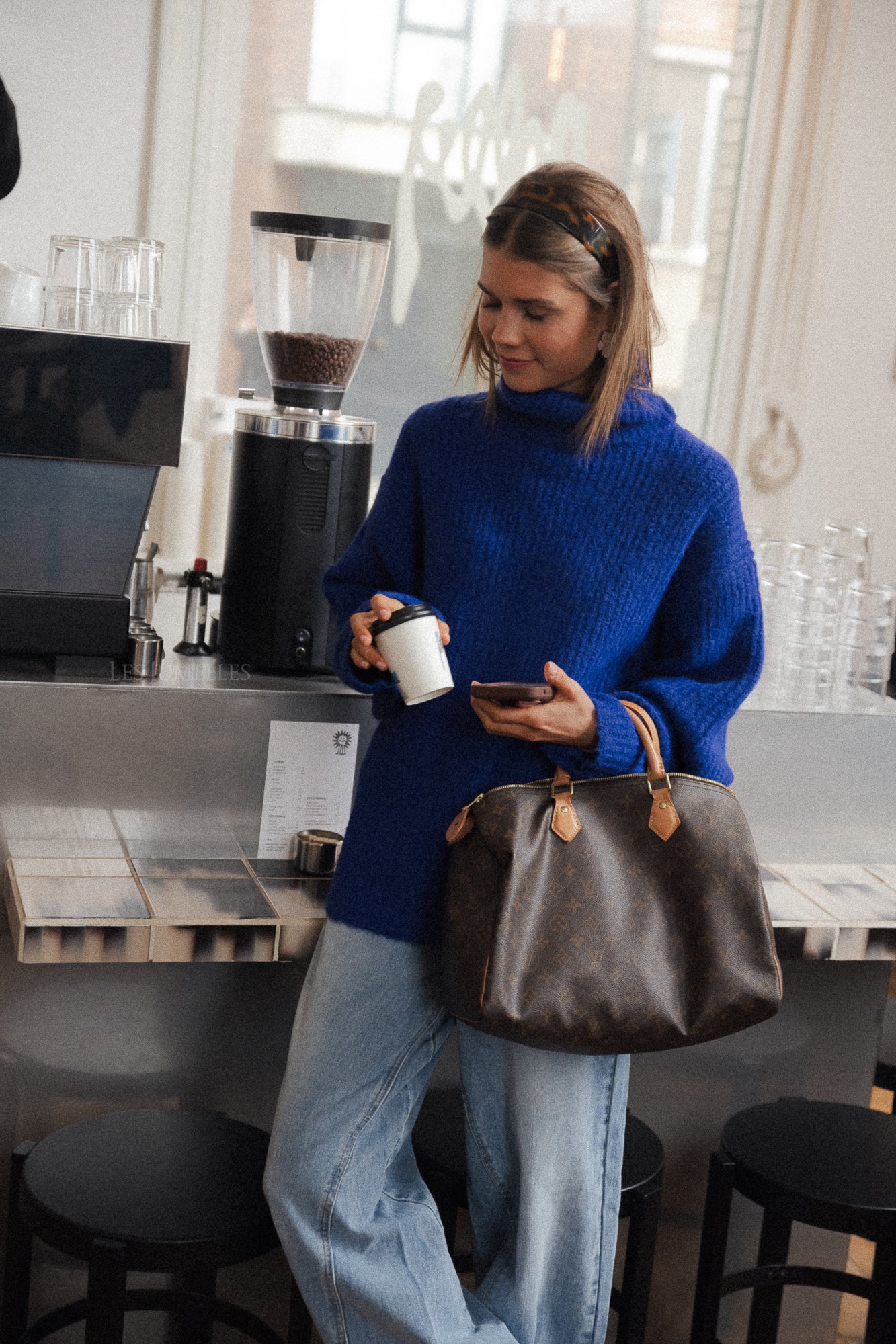 Darla Pullover in Spectrum Blau