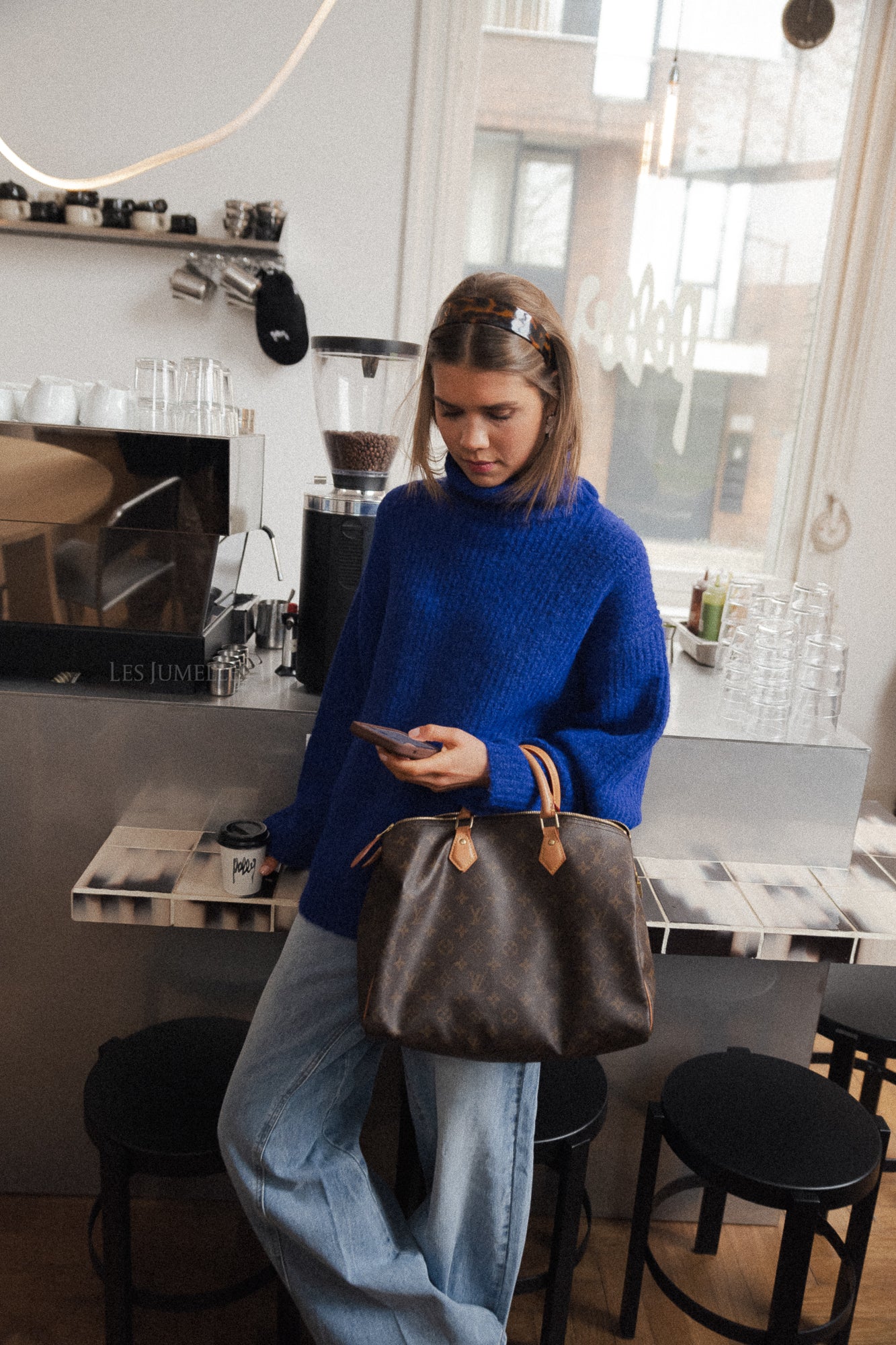 Darla Pullover in Spectrum Blau