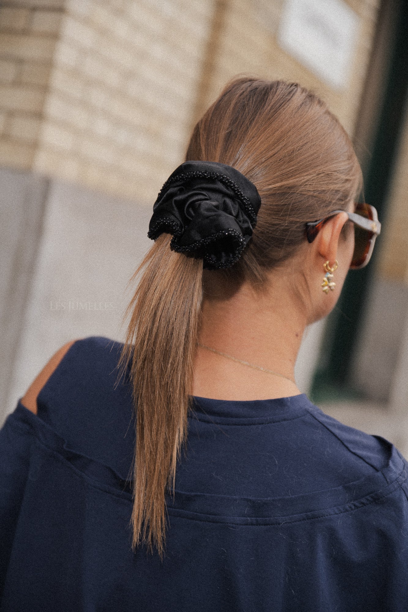 Luster bead scrunchie zwart