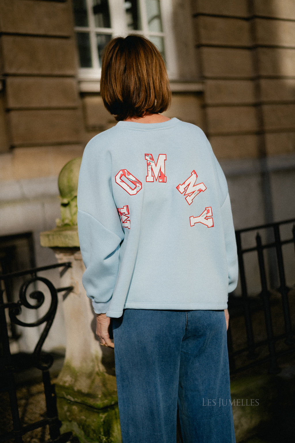 Embroidered MOMMY sweater - baby blue/viola print