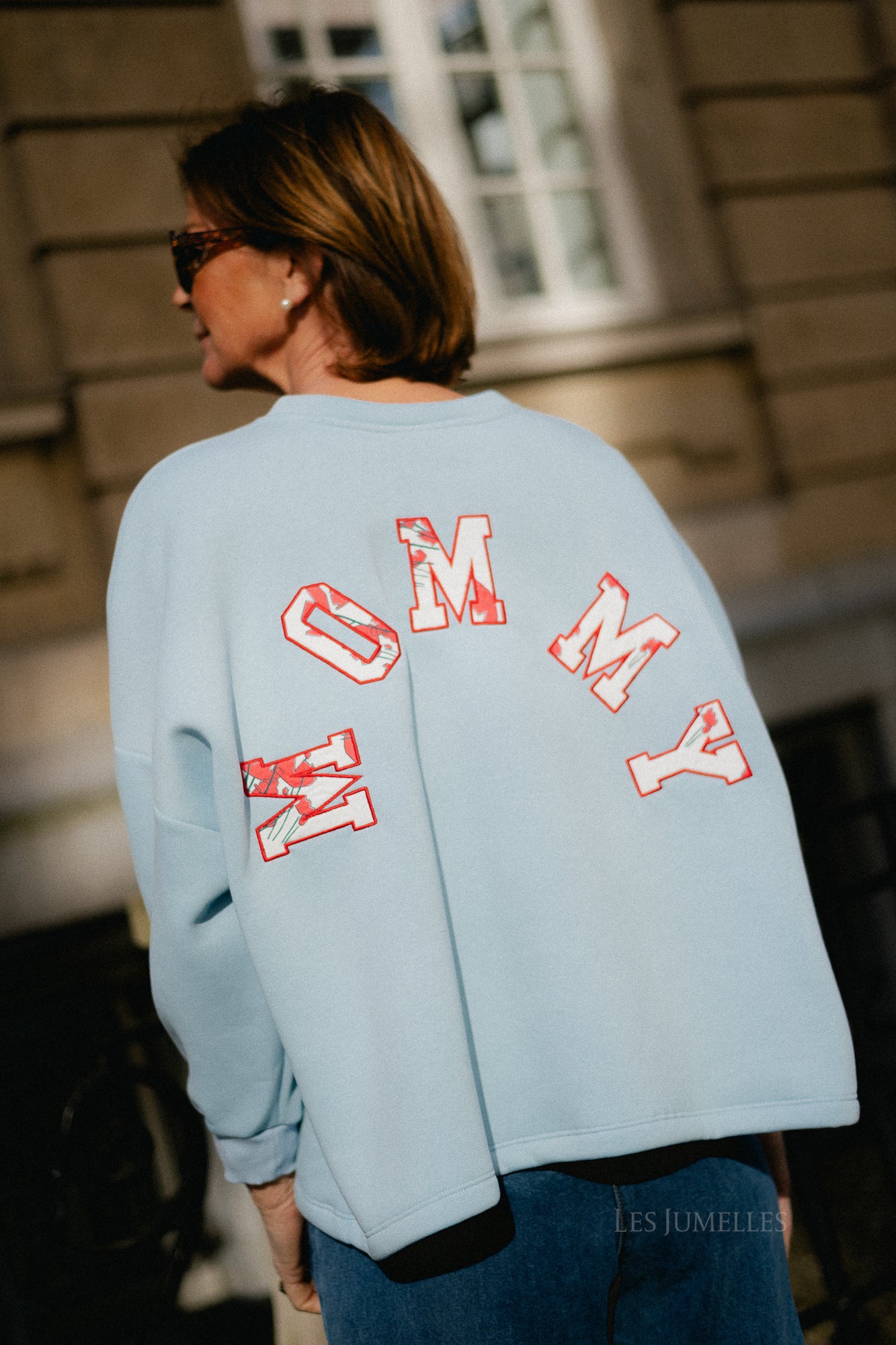 Embroidered MOMMY sweater - baby blue/viola print