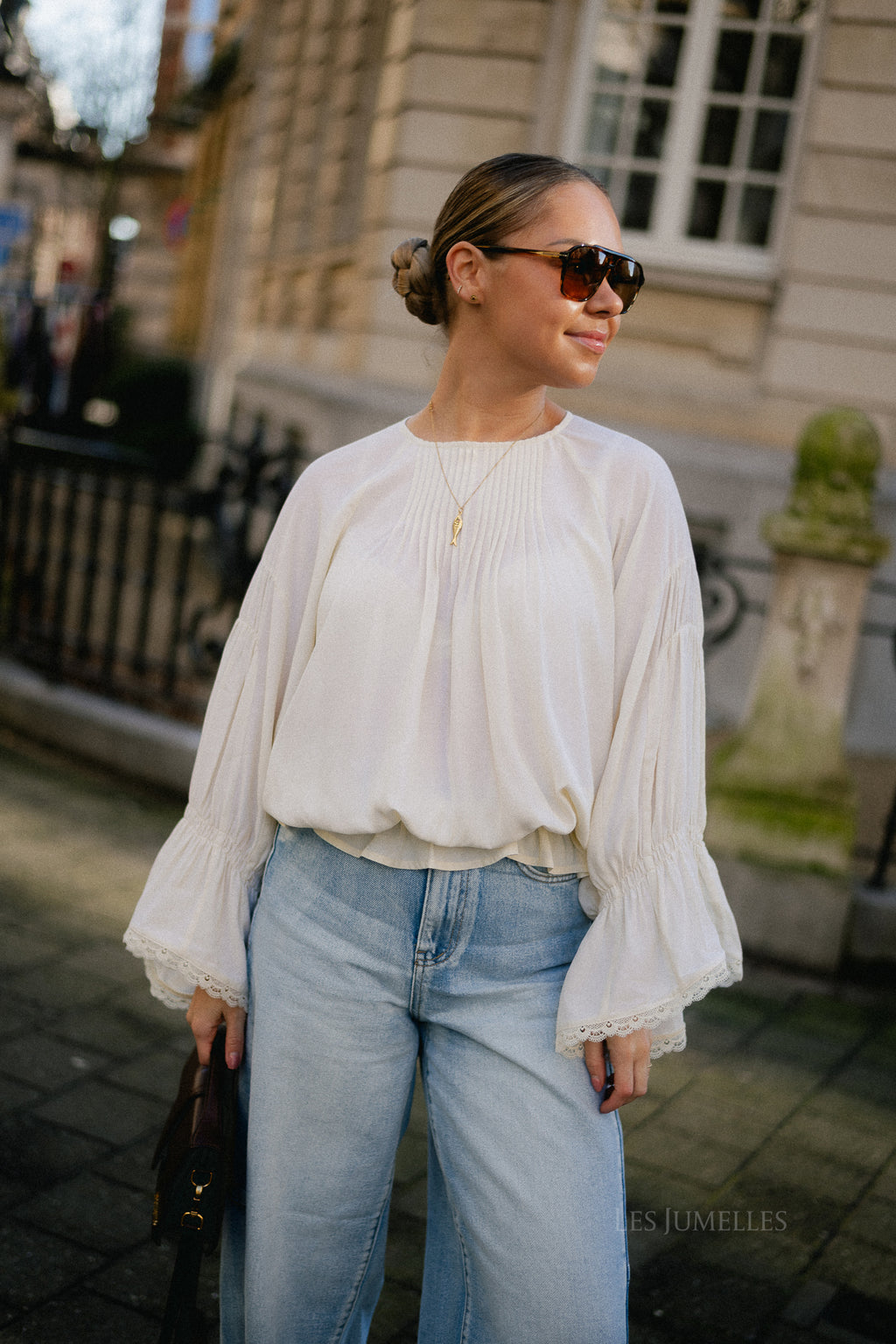 Last blouse off white