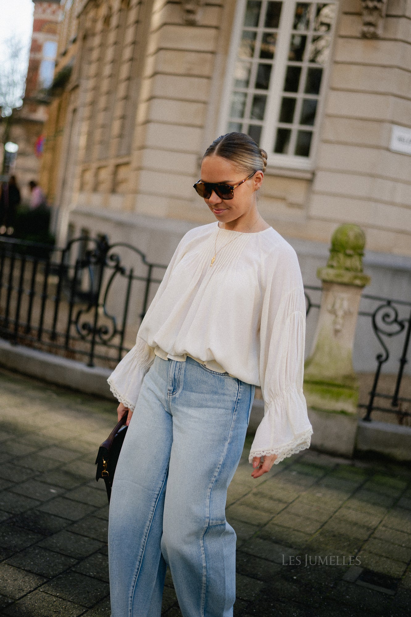 Last blouse off white