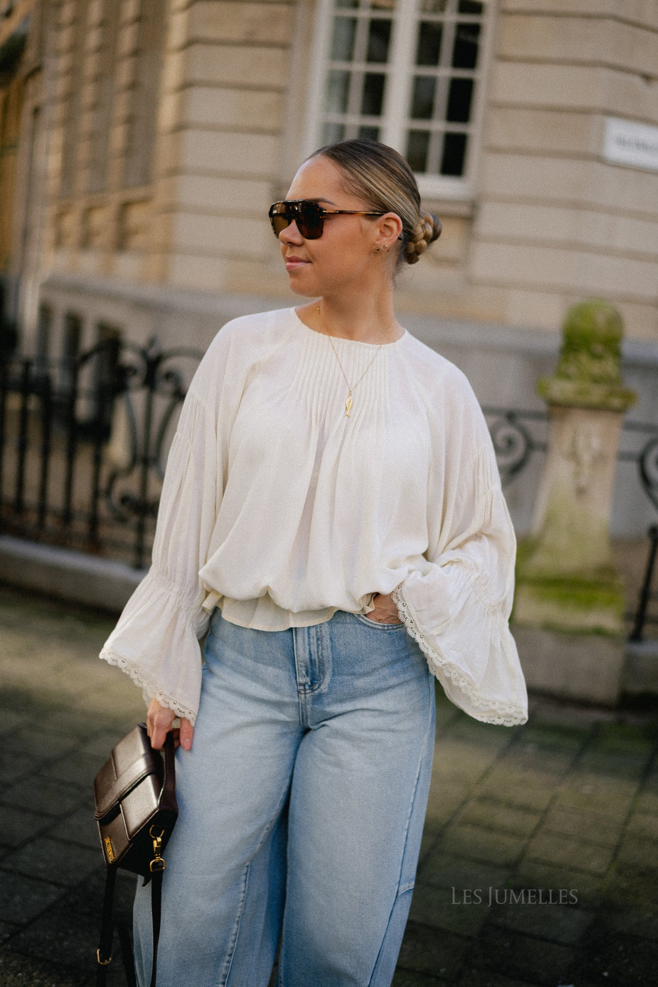 Last blouse off white