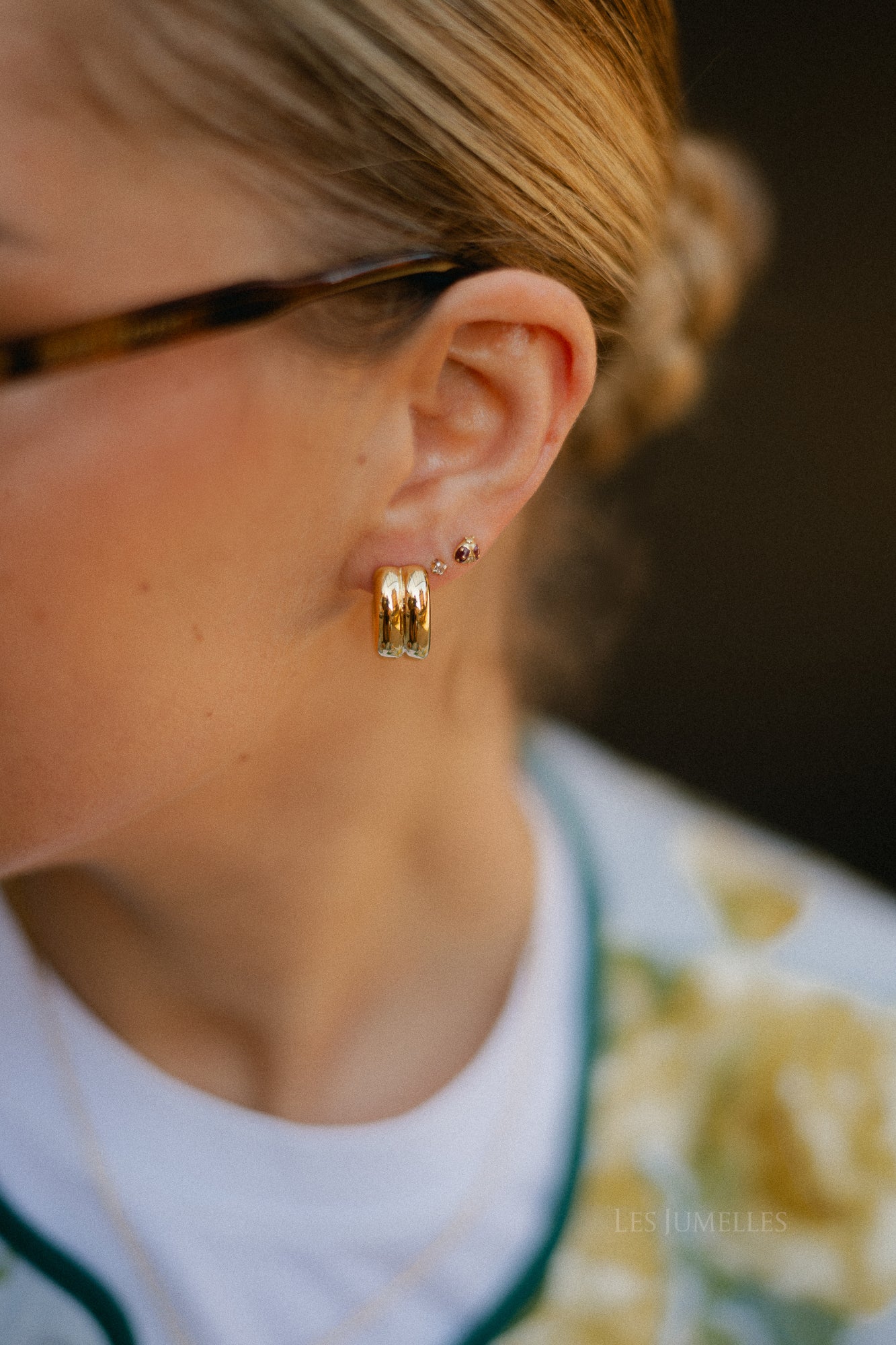 Double huggie earrings gold