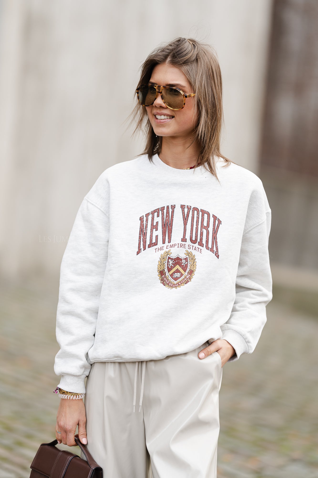 New York sweater light grey