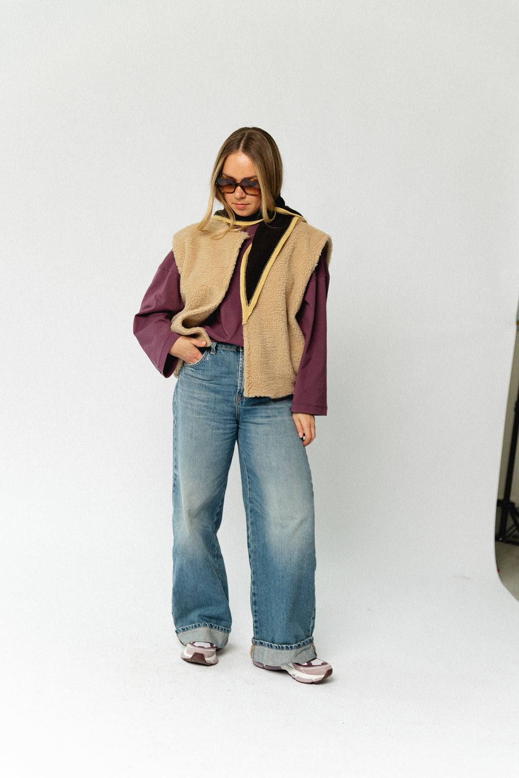 Axelle sleeveless jacket beige