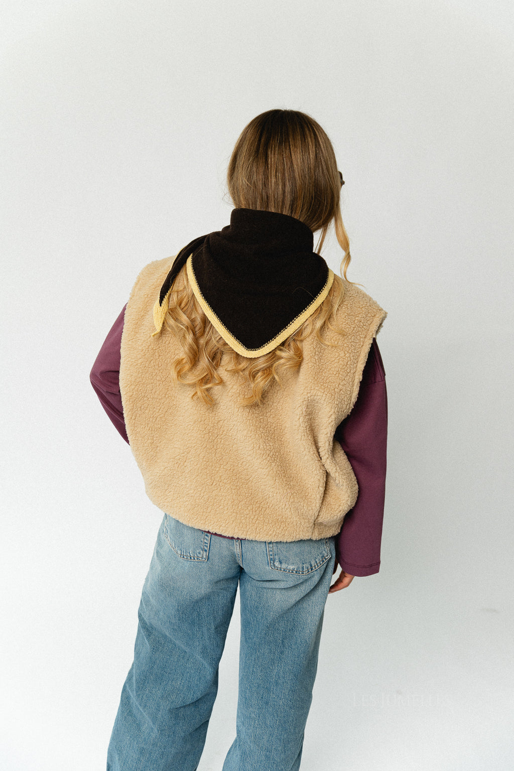 Axelle sleeveless jacket beige