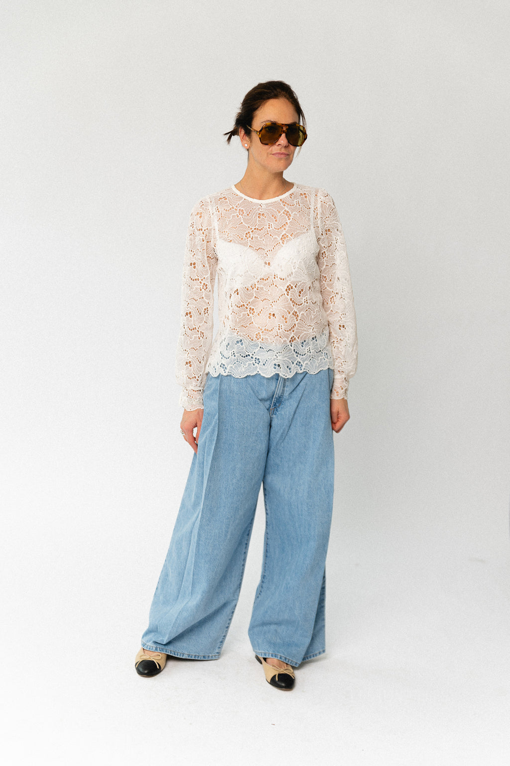 VIRhea O-neck L/S lace top cloud dancer