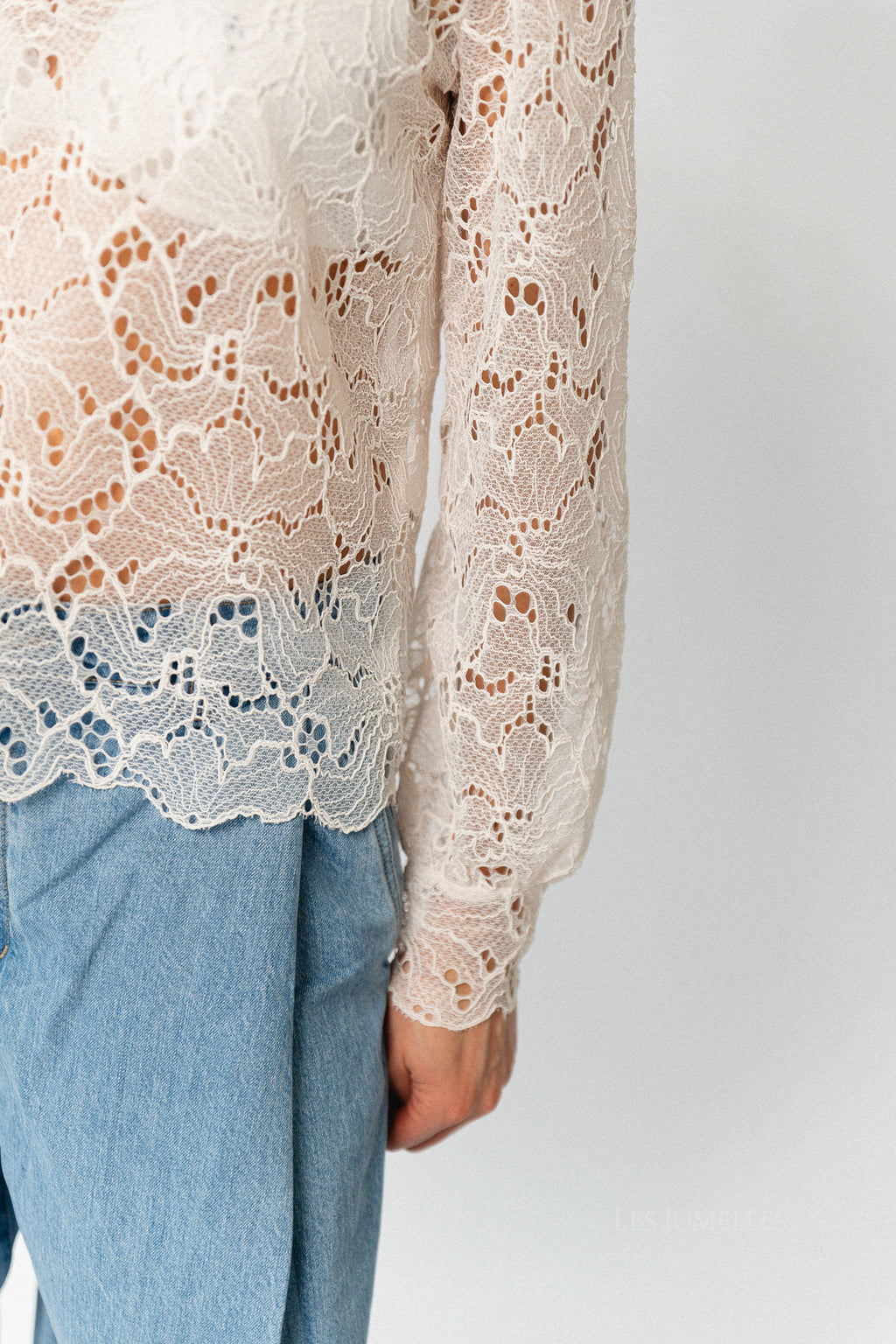 VIRhea O-neck L/S lace top cloud dancer