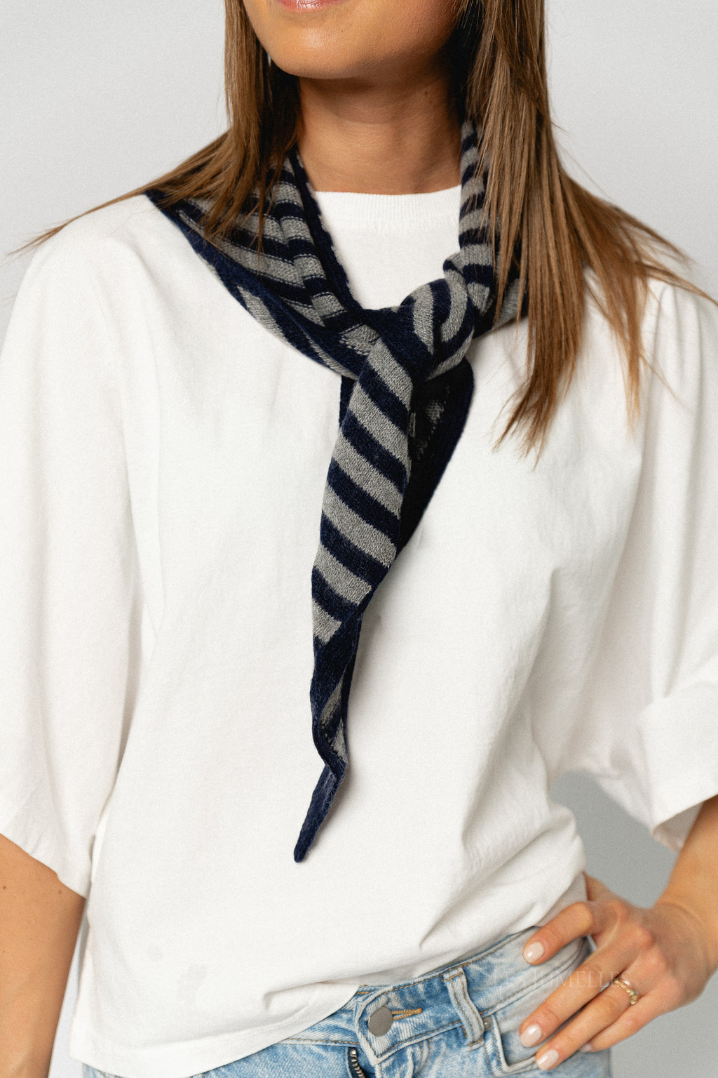 Susie striped triangle scarf - navy blue/grey