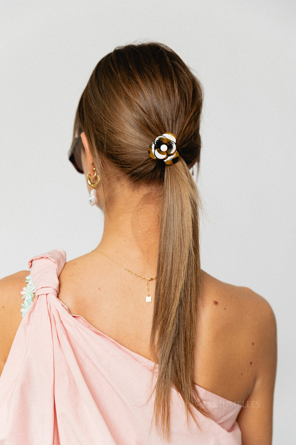 Flower hairtie tortoise - brown