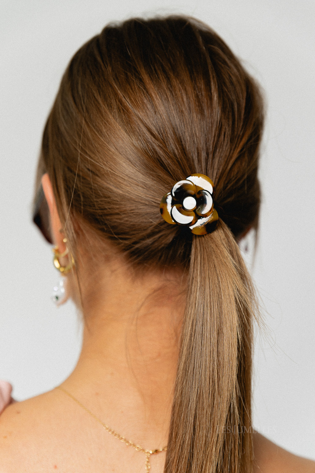 Flower hairtie tortoise - brown