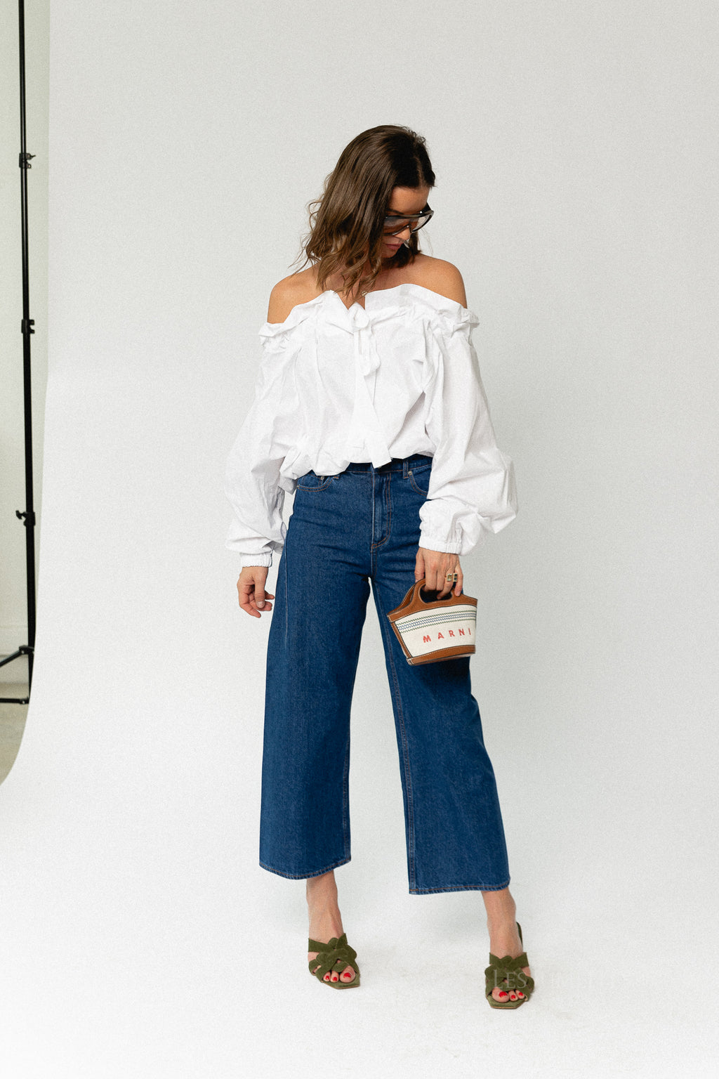Isaline off-shoulder blouse white