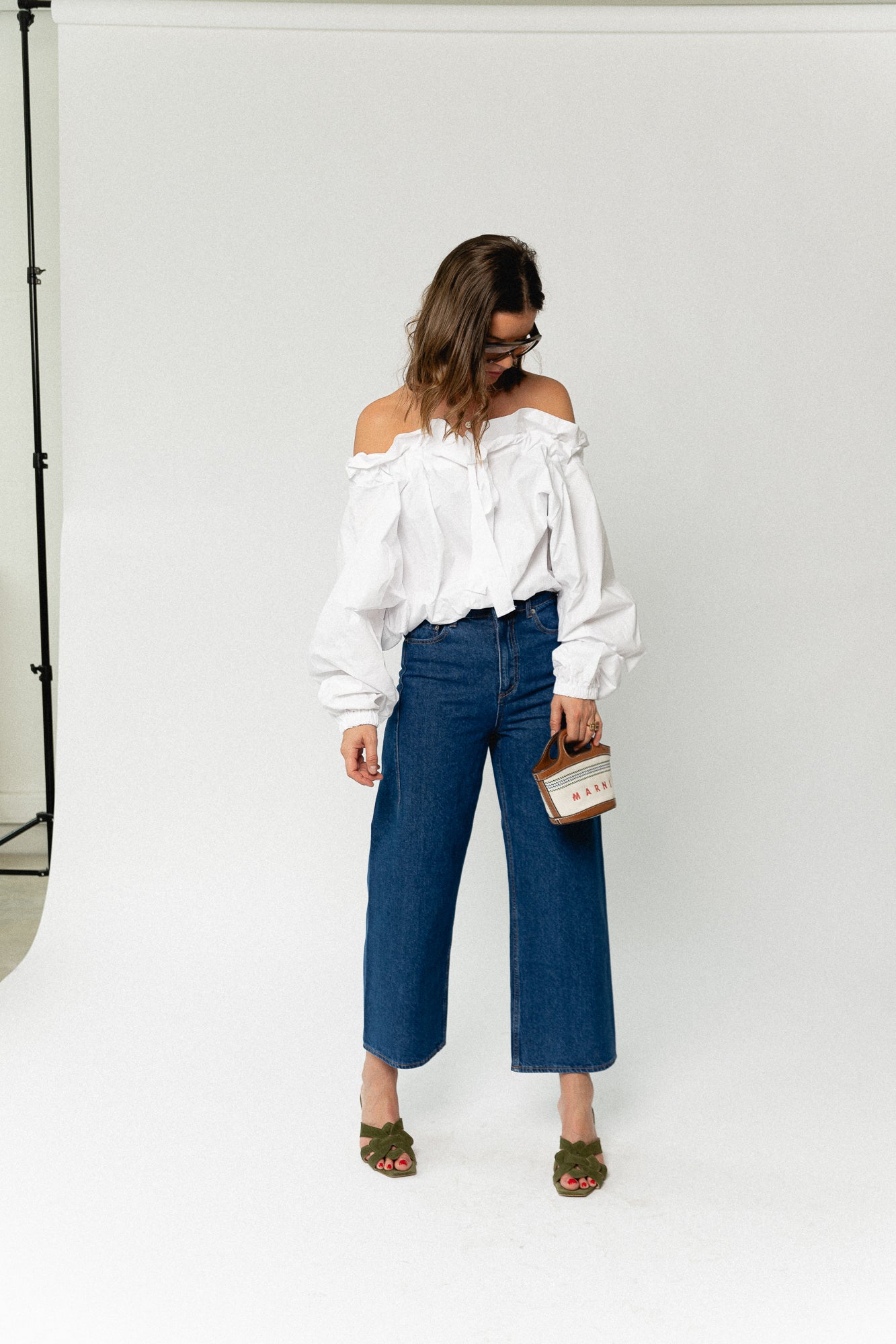 Isaline off-shoulder blouse white