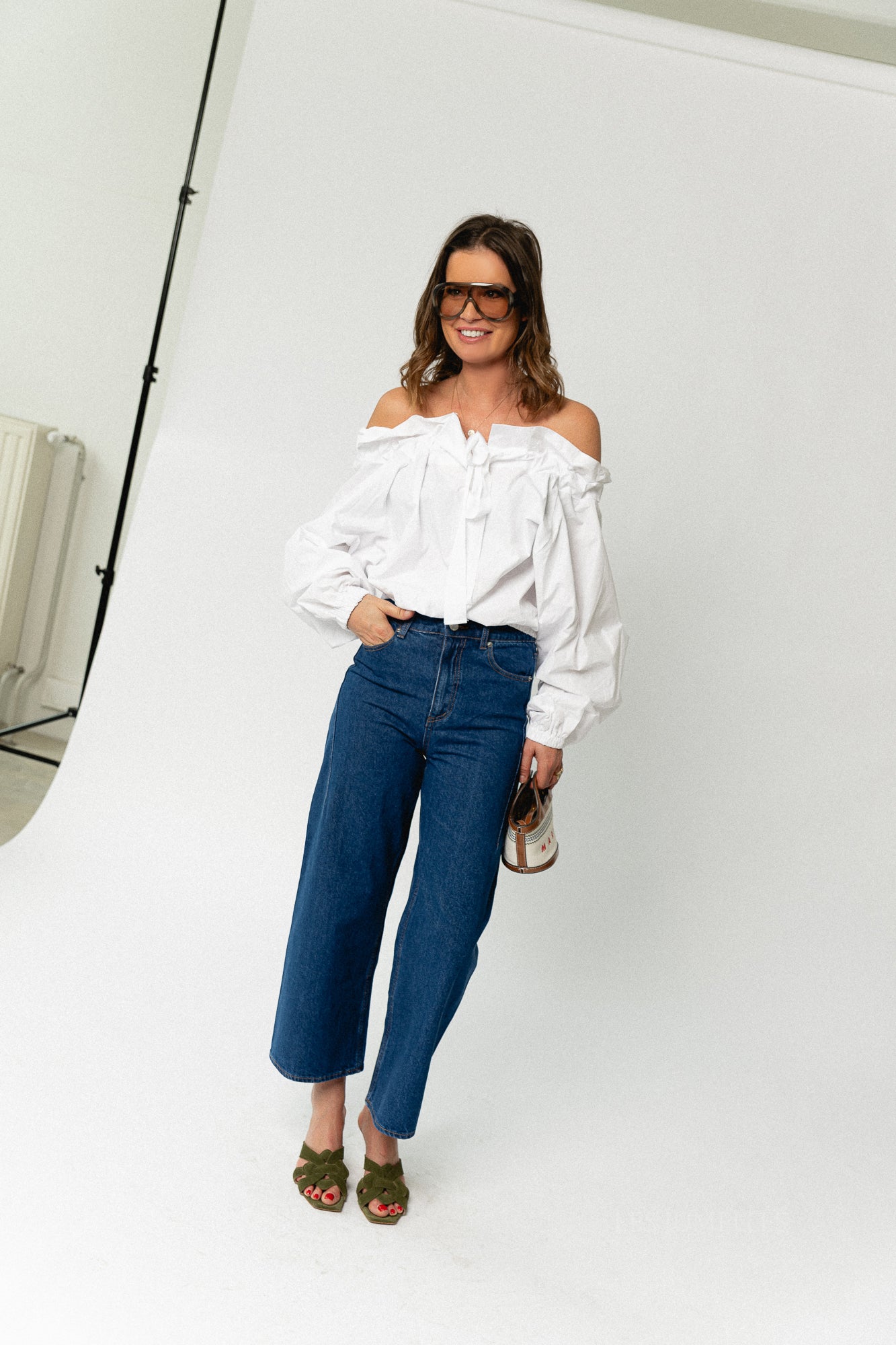 Isaline off-shoulder blouse white