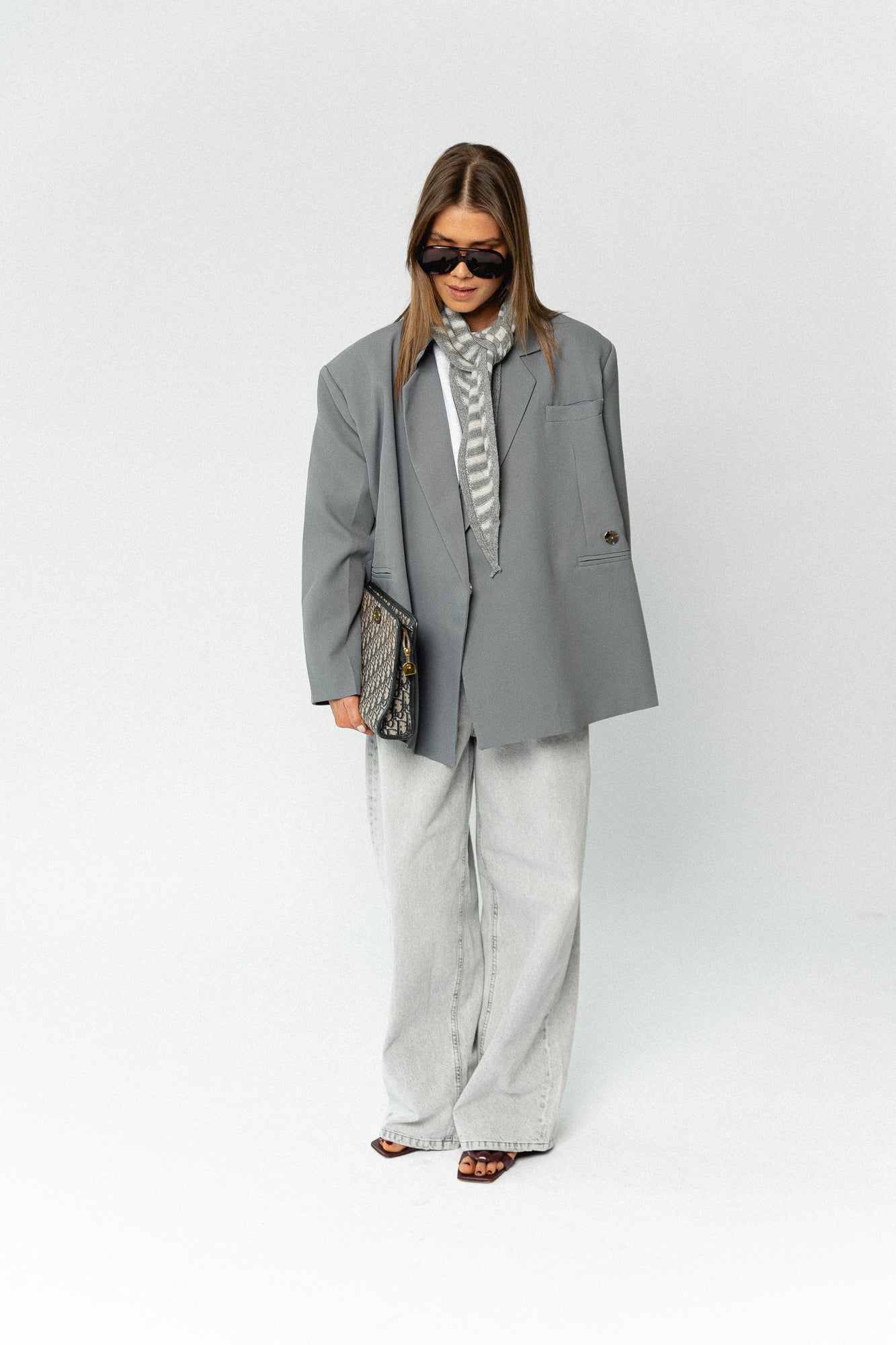 Chloe oversized blazer mockingbird