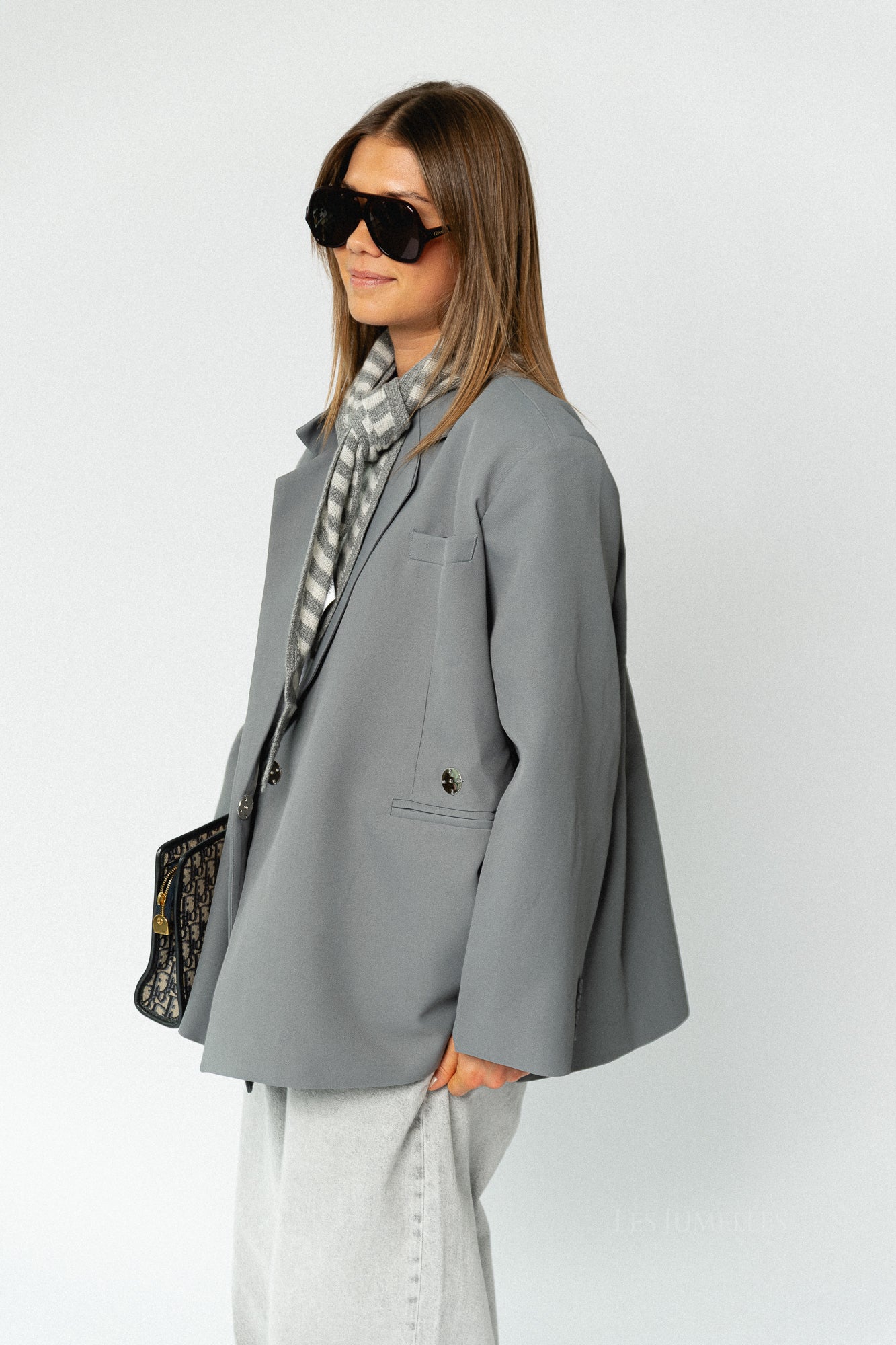 Chloe oversized blazer mockingbird