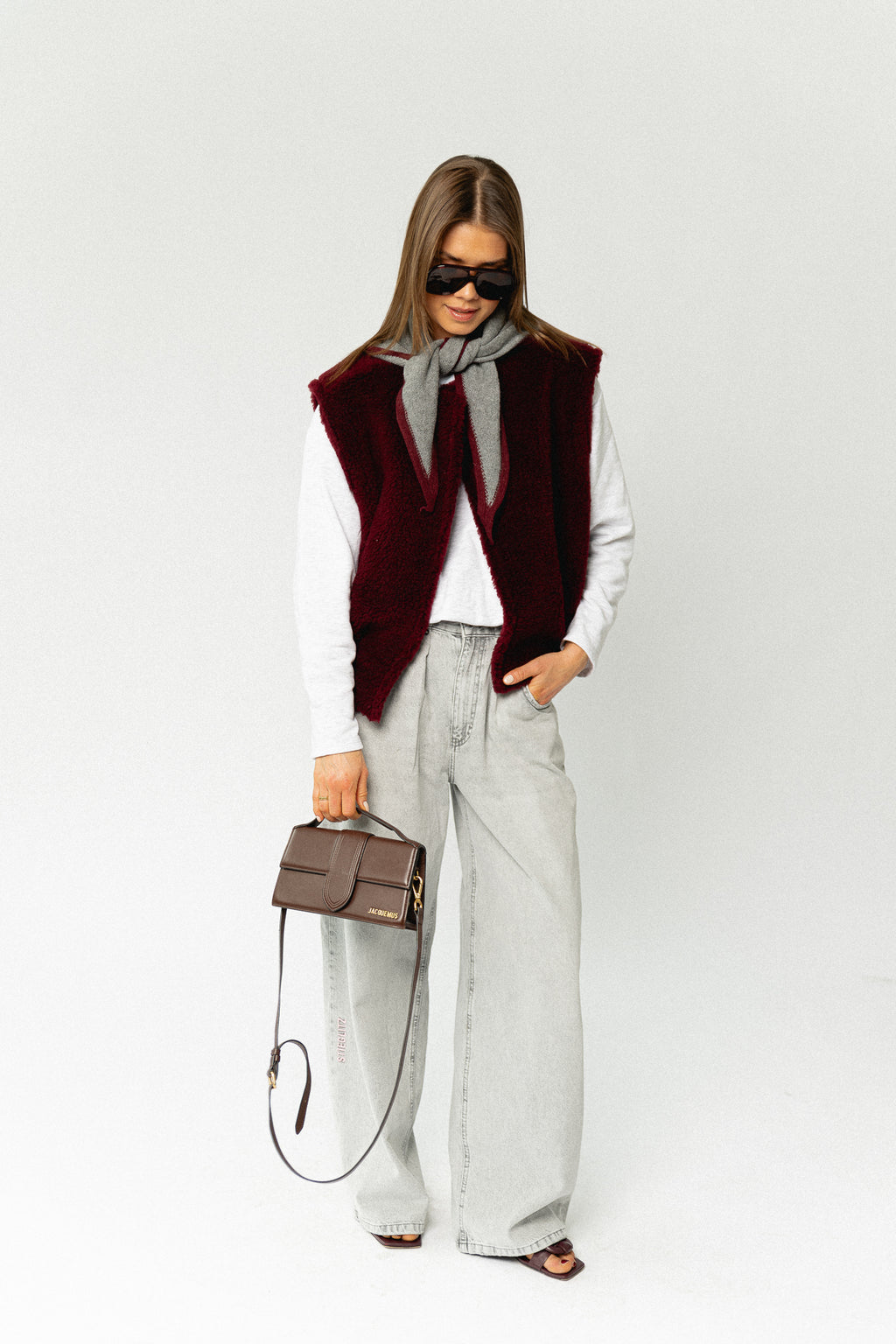 Axelle sleeveless jacket burgundy