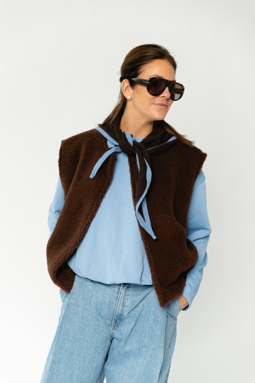 Axelle sleeveless jacket hot chocolate