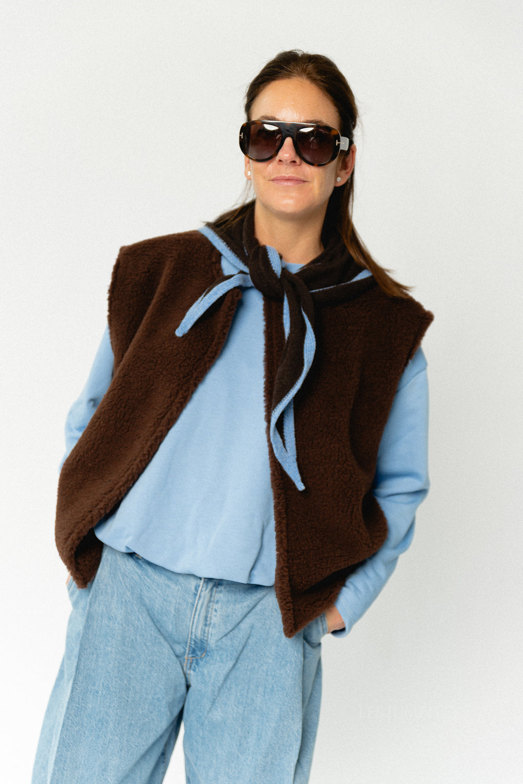 Axelle sleeveless jacket hot chocolate