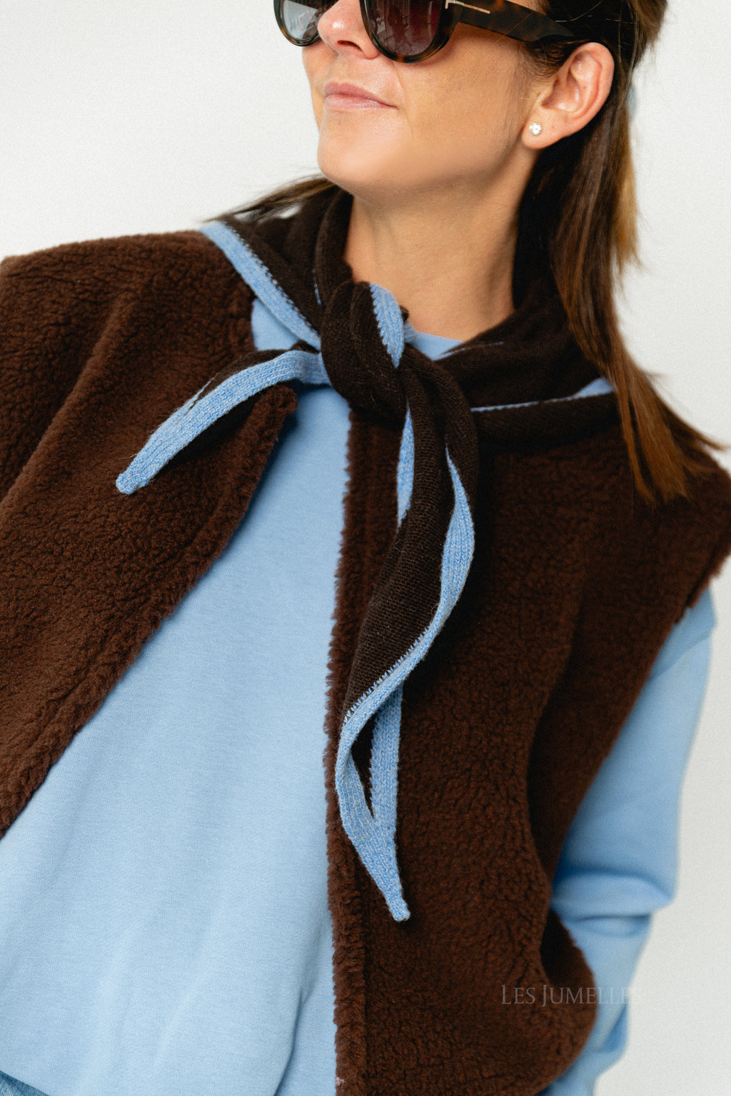 Emma Rose triangle scarf - dark brown/blue