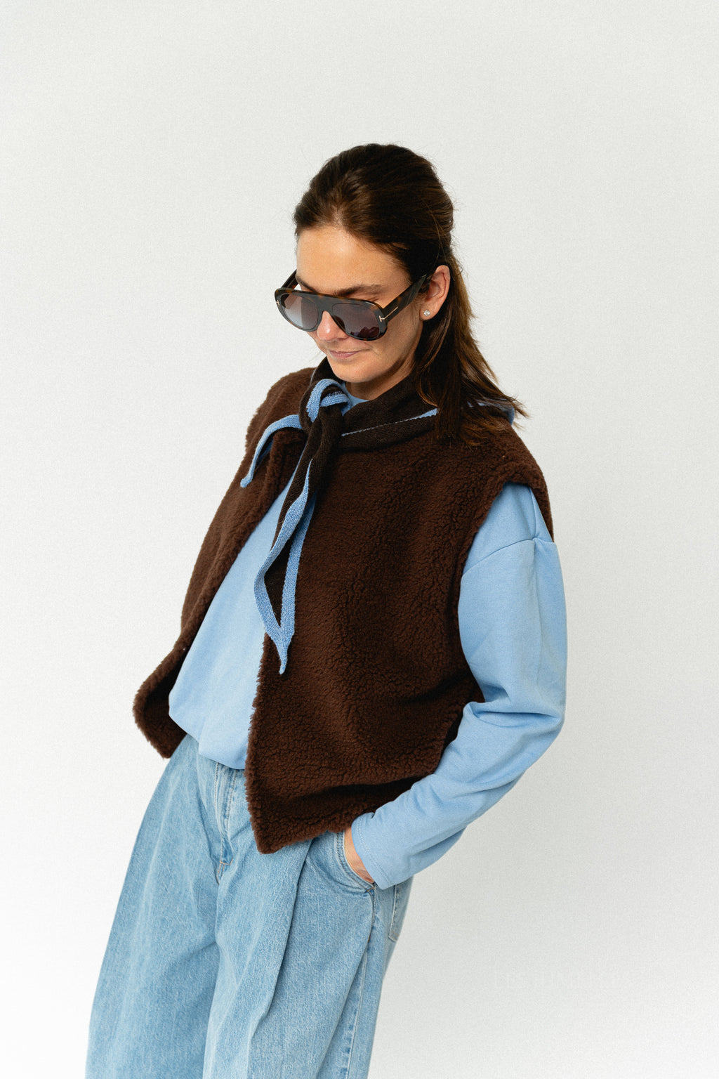 Axelle sleeveless jacket hot chocolate