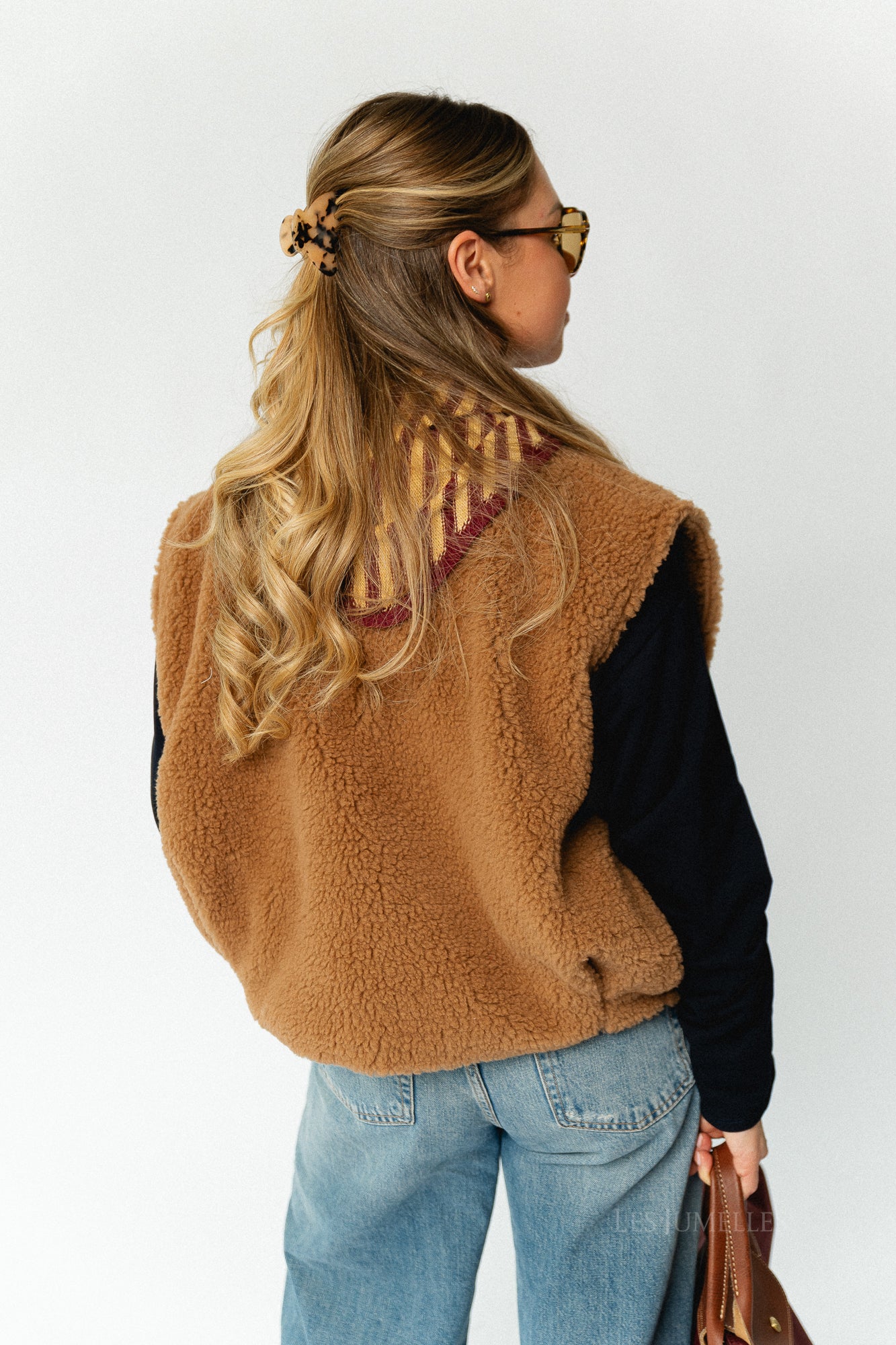 Axelle sleeveless jacket camel