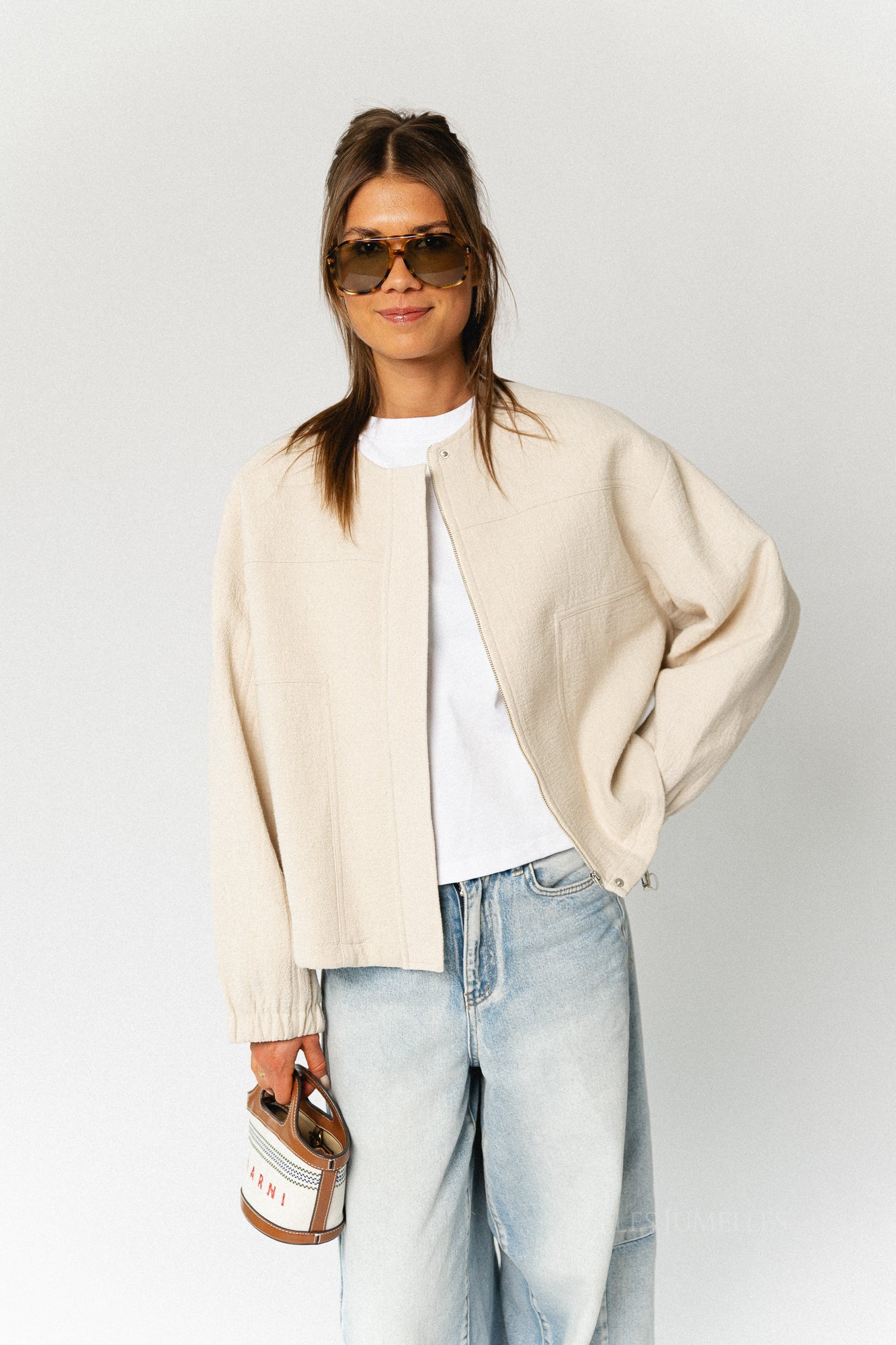 Carola jacket almond milk