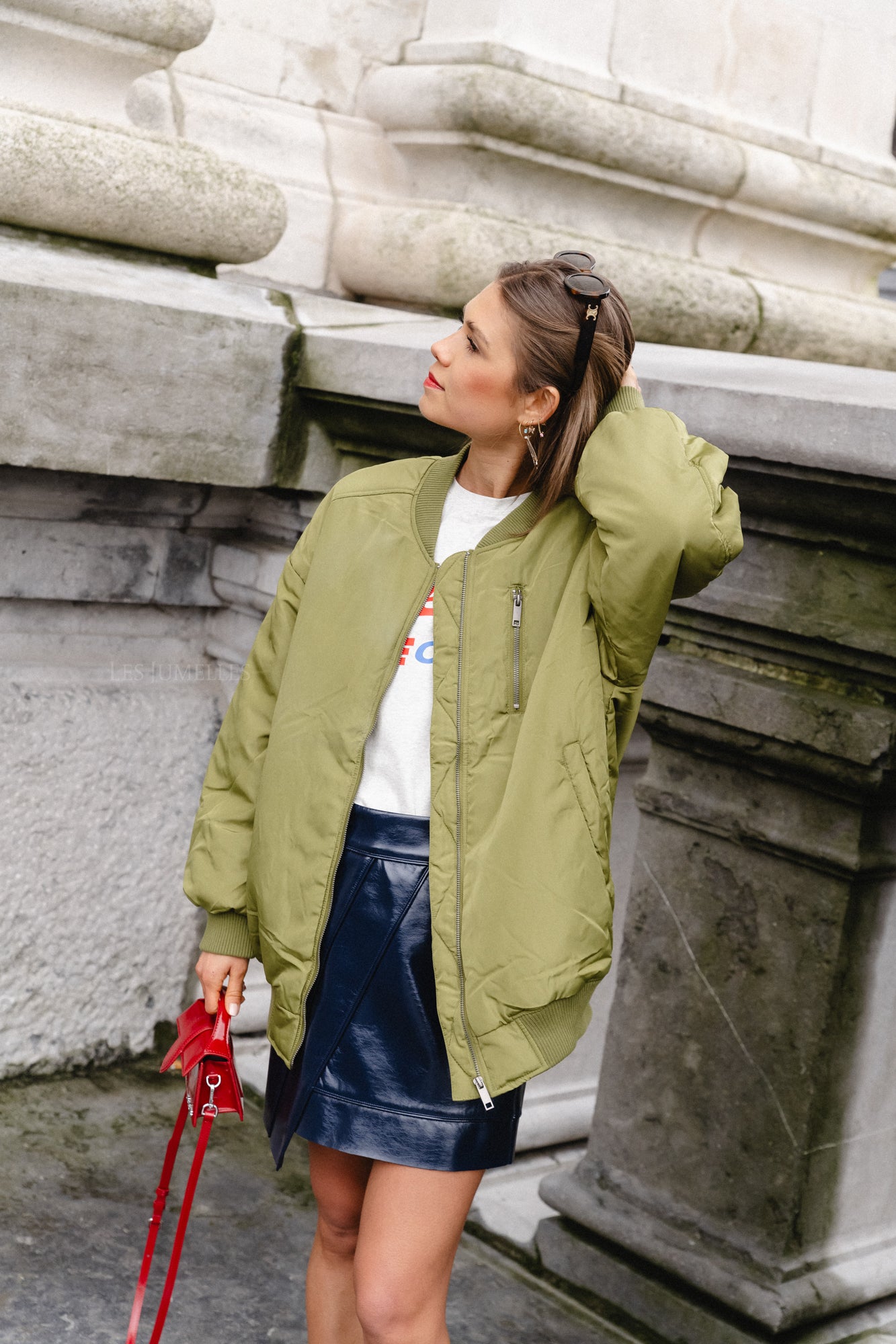 Olive green hotsell bomber jacket outfit