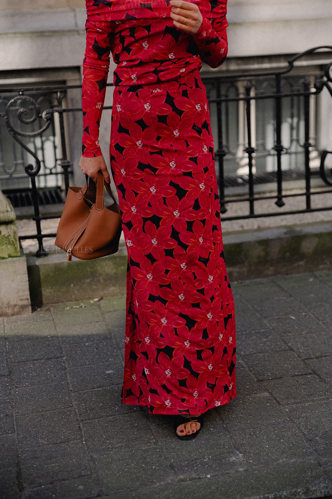 Leny skirt spicy red flower