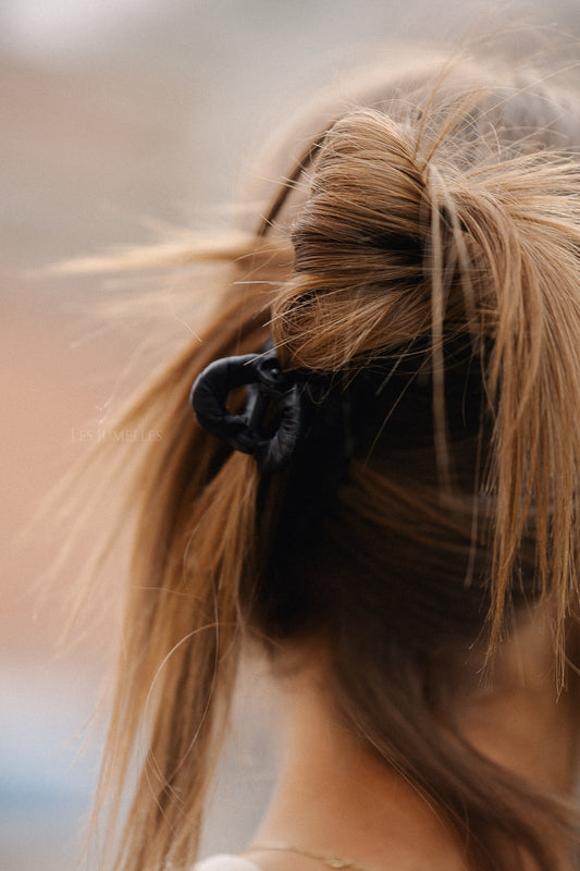 Les Jumelles Lustre Celabrina griffe de cheveux noir