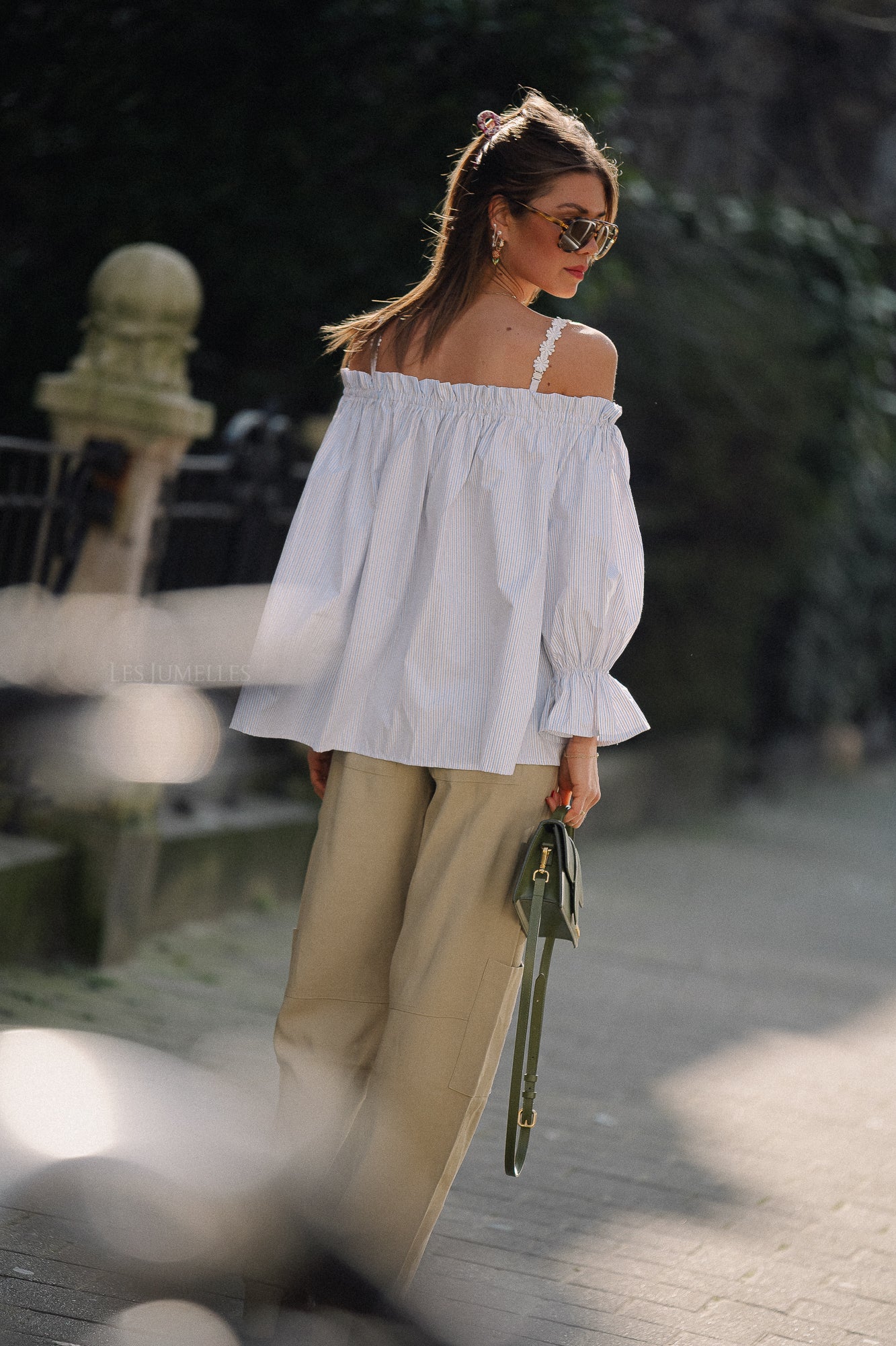 Isabeau off shoulder blouse blue/taupe