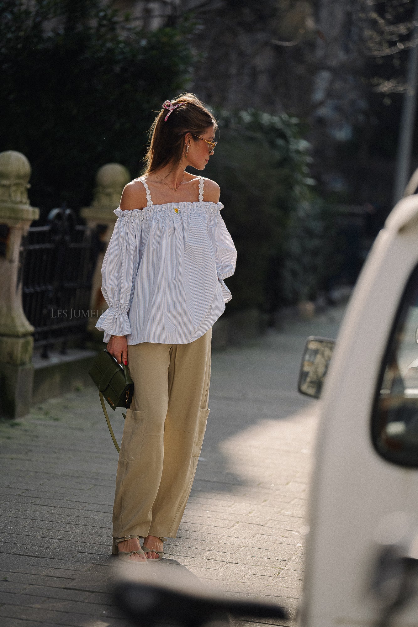 Isabeau off shoulder blouse blue/taupe