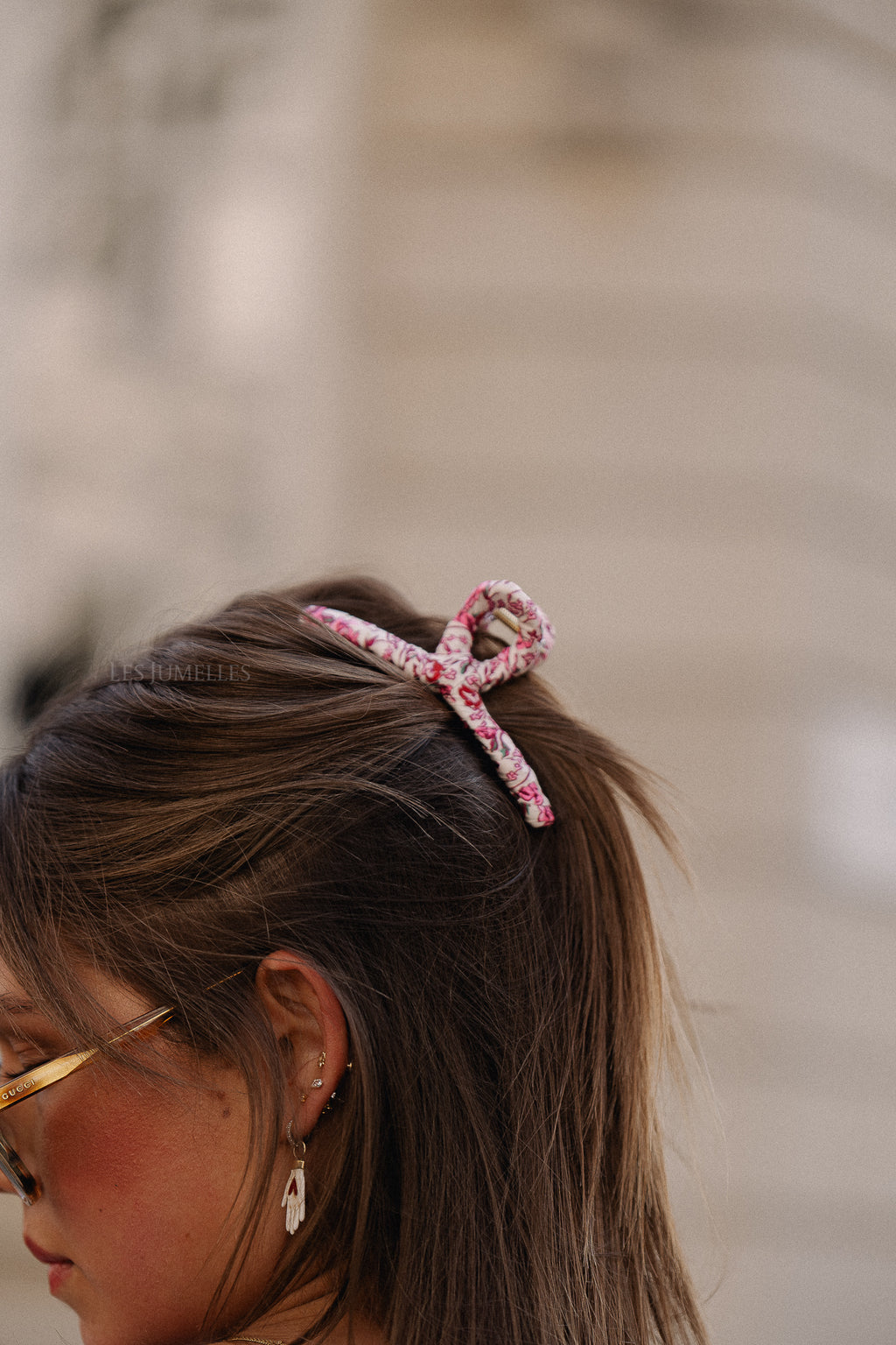 Fleuriella Celabrina hair claw birch white