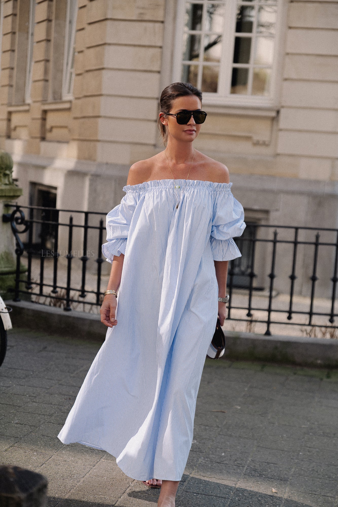 Isabeau off shoulder maxi dress blue/white