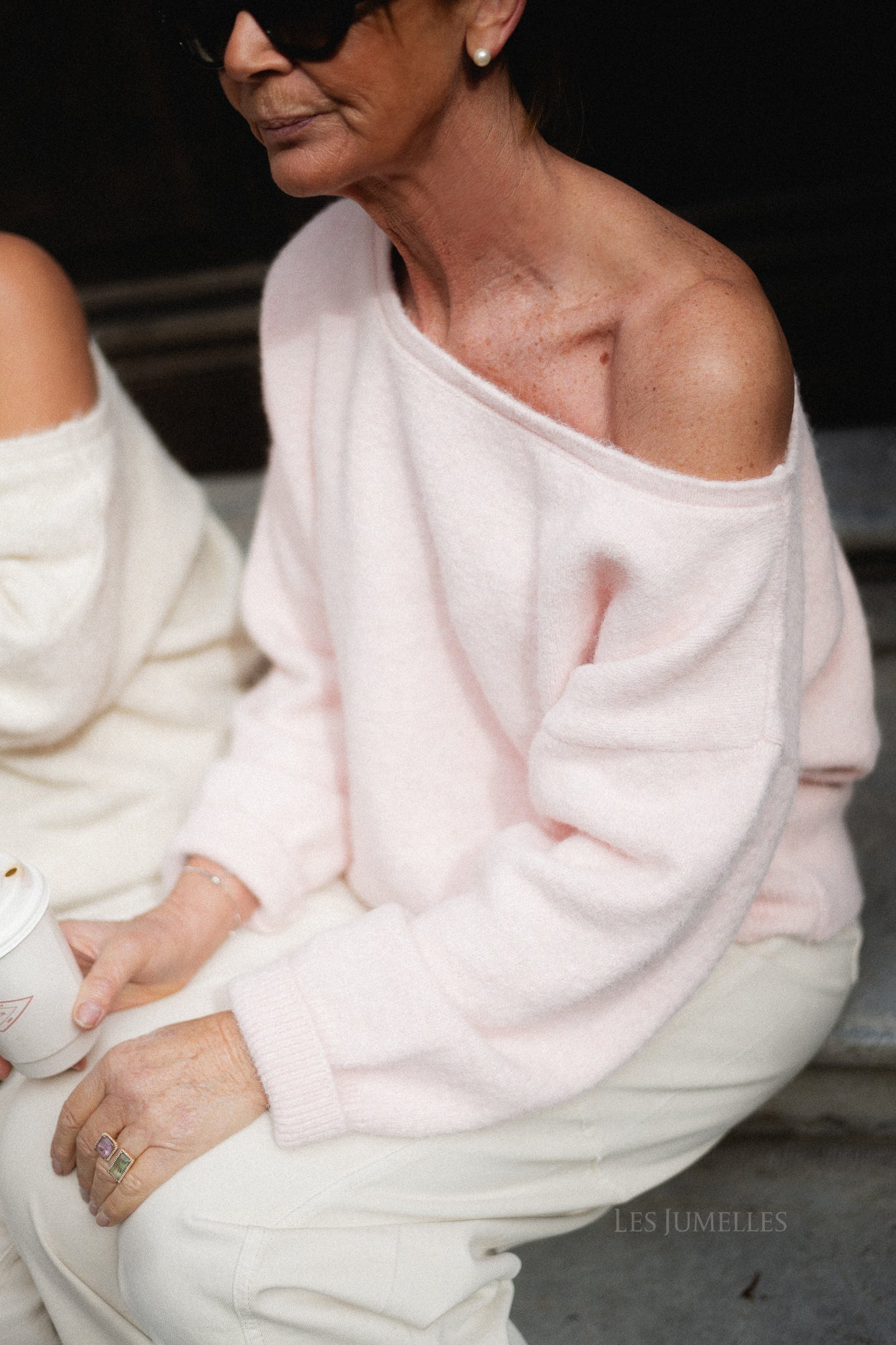 Olive off shoulder jumper baby pink