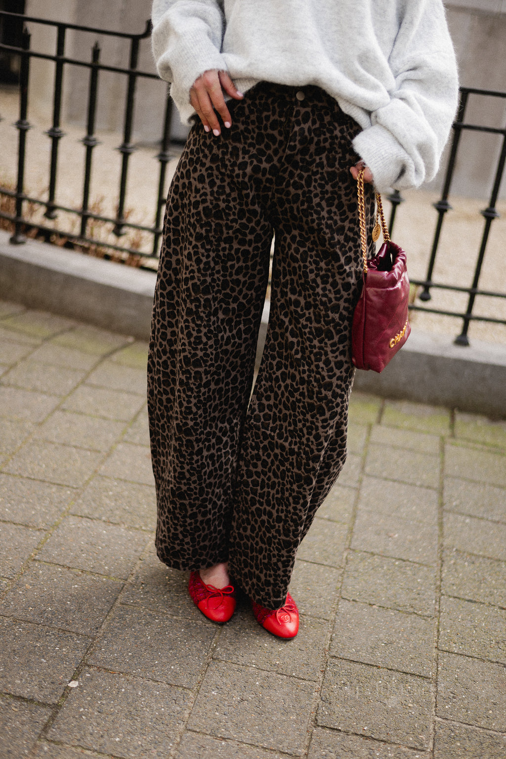 Mila leopard wide leg jeans