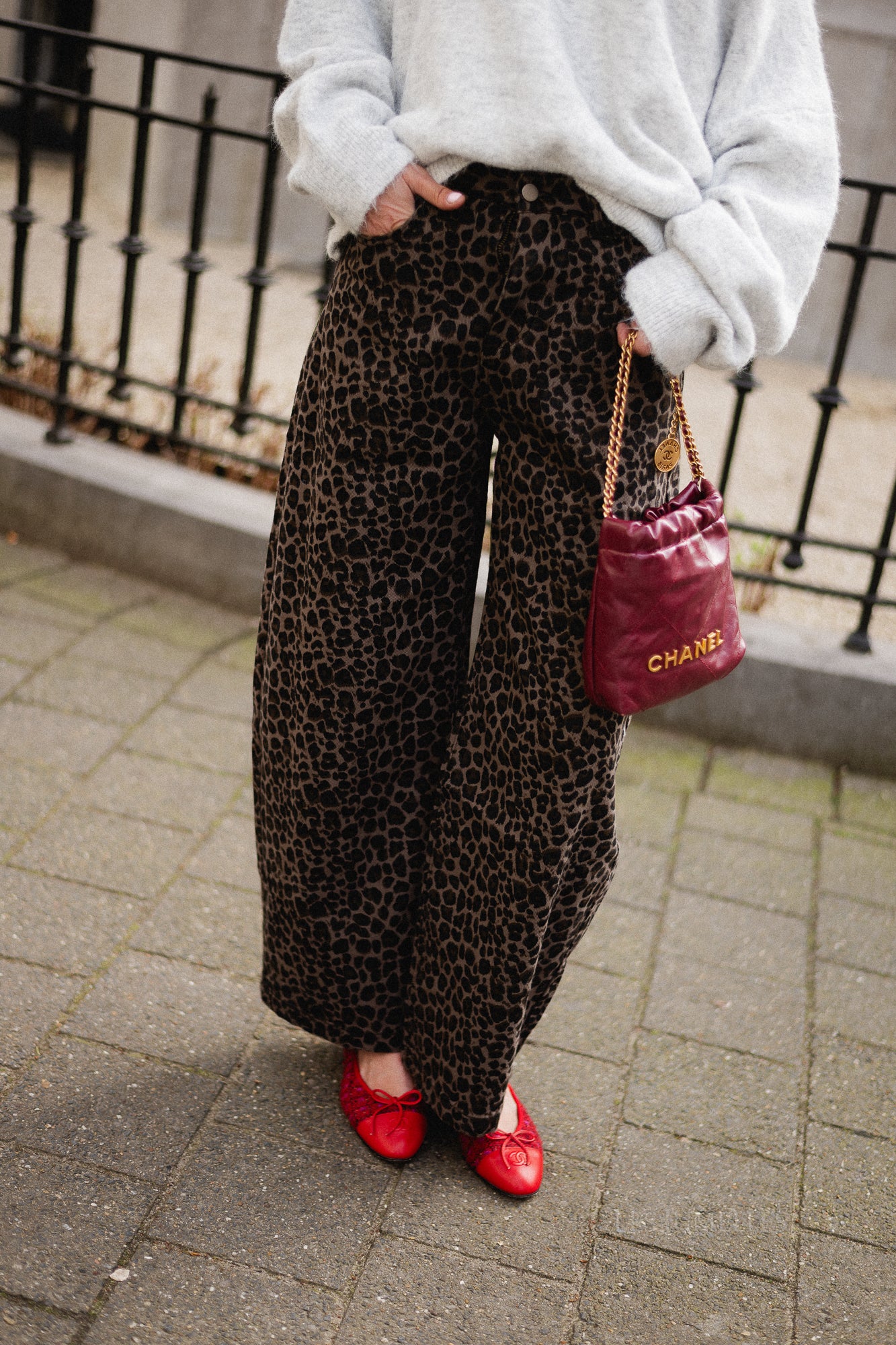 Mila leopard wide leg jeans