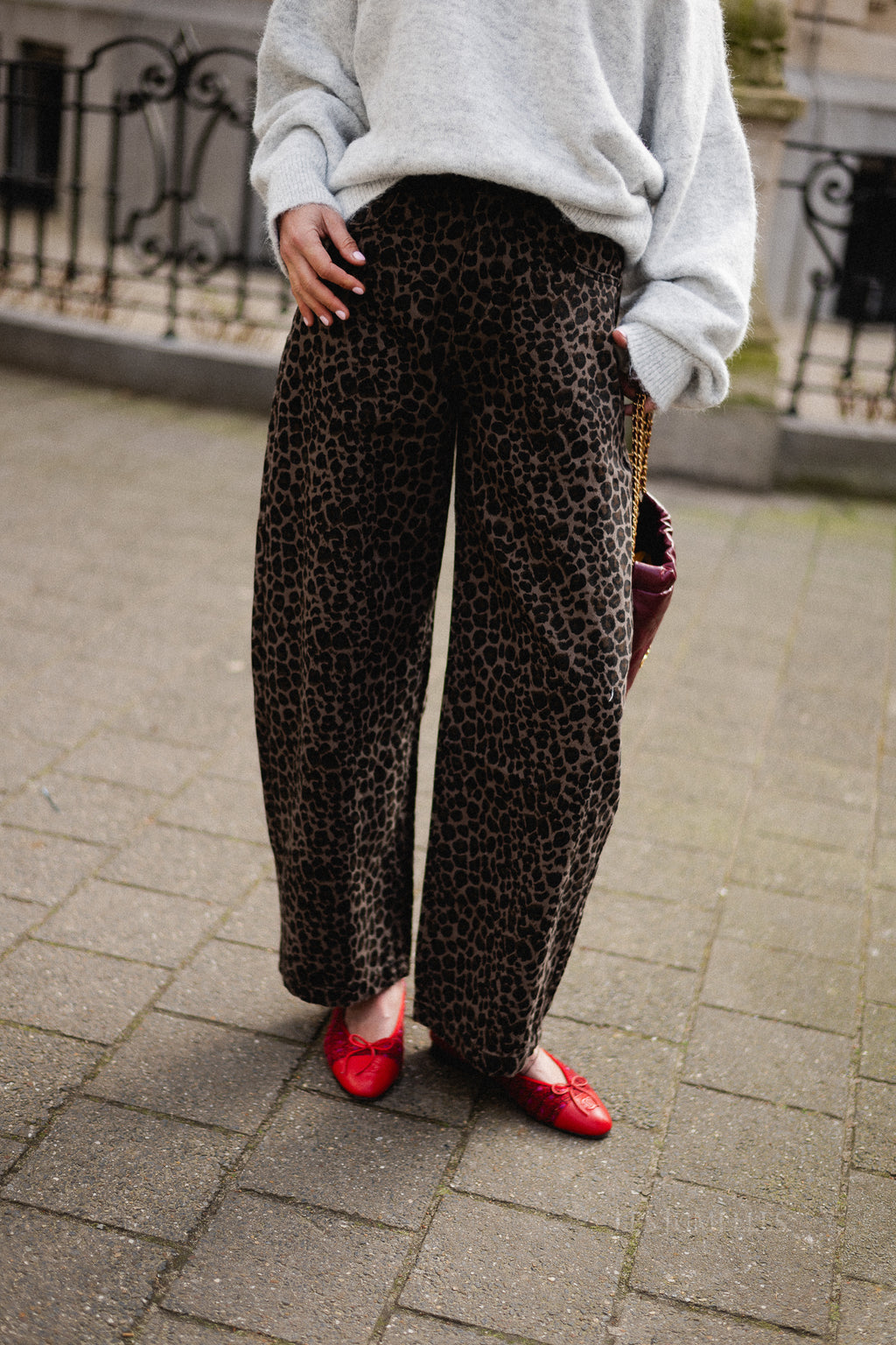 Mila leopard wide leg jeans