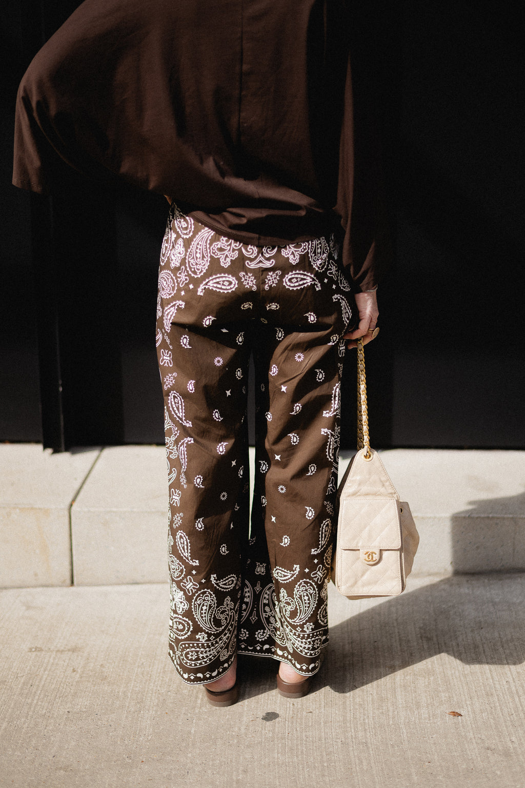 Jessy pants hot chocolate