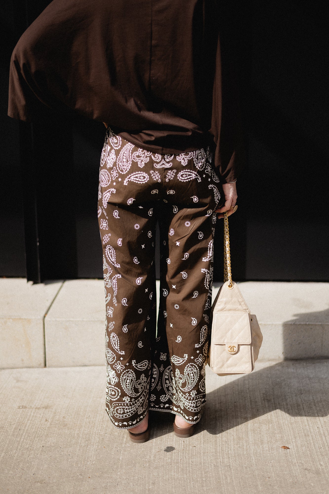 Jessy pants hot chocolate