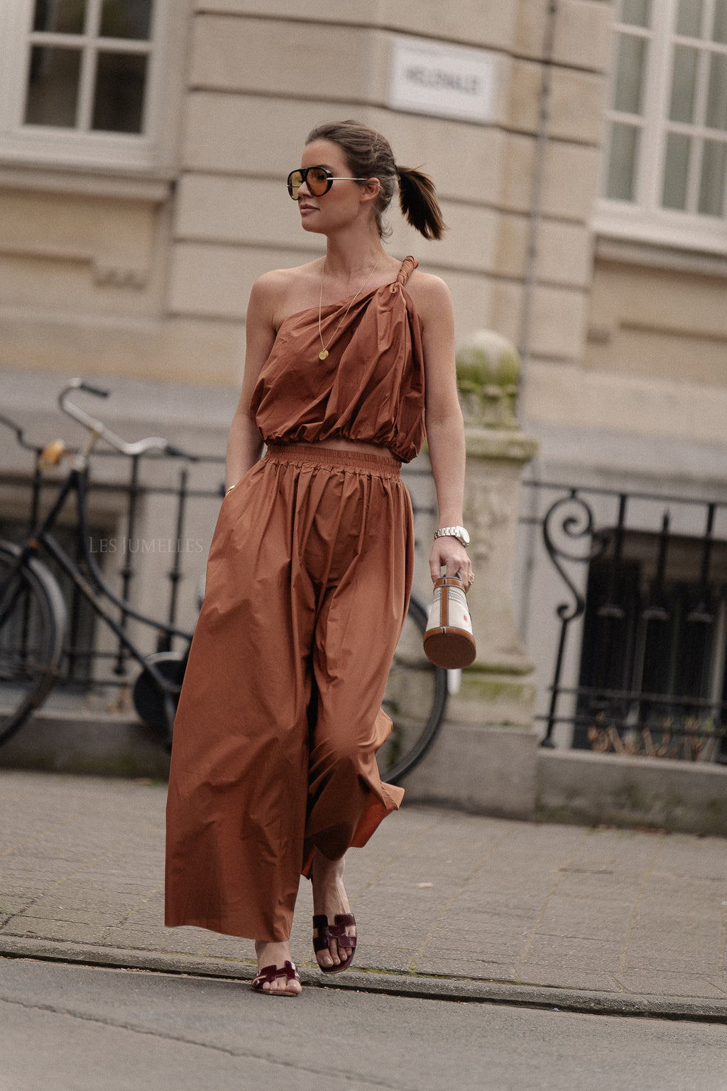 Fran one shoulder top brown