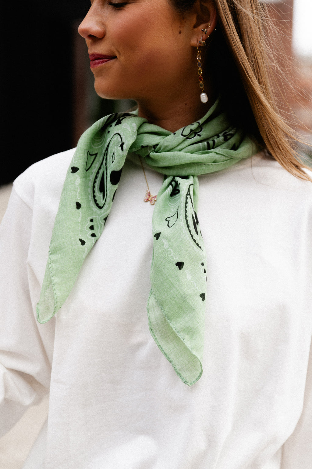 Bandana print scarf light green
