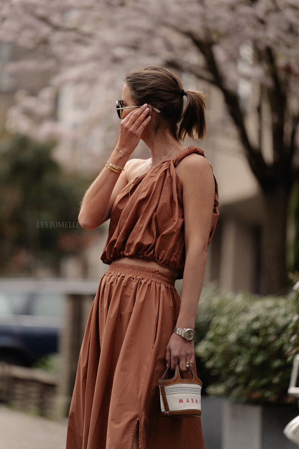 Fran one shoulder top brown