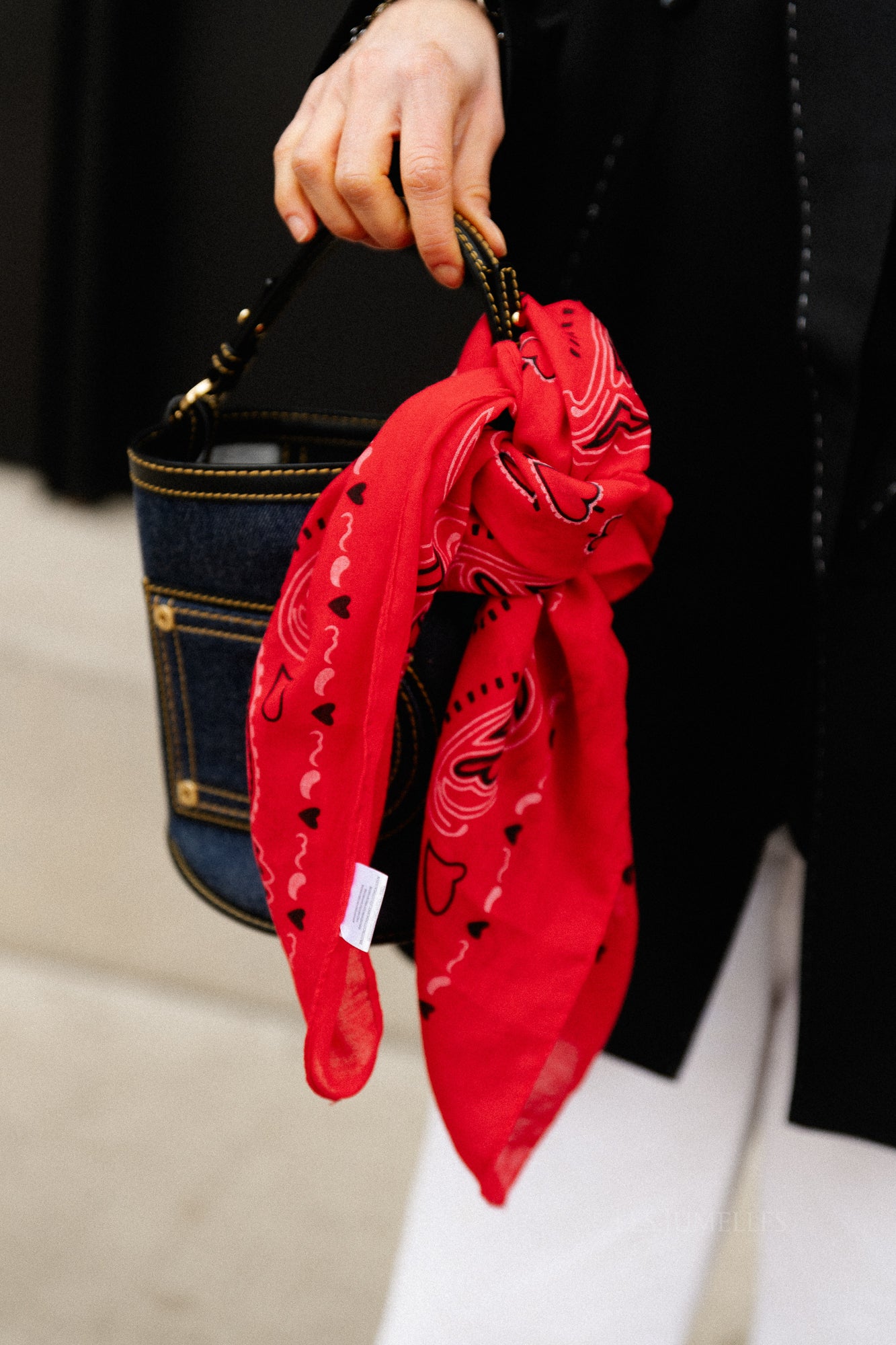 Bandana print scarf deep red