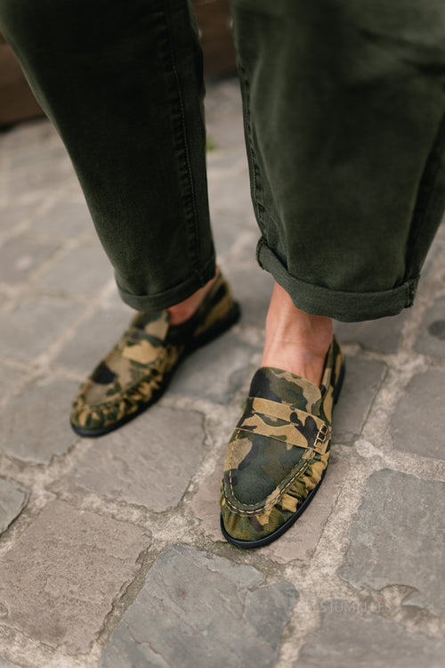 PAElmira camo loafers camo suede