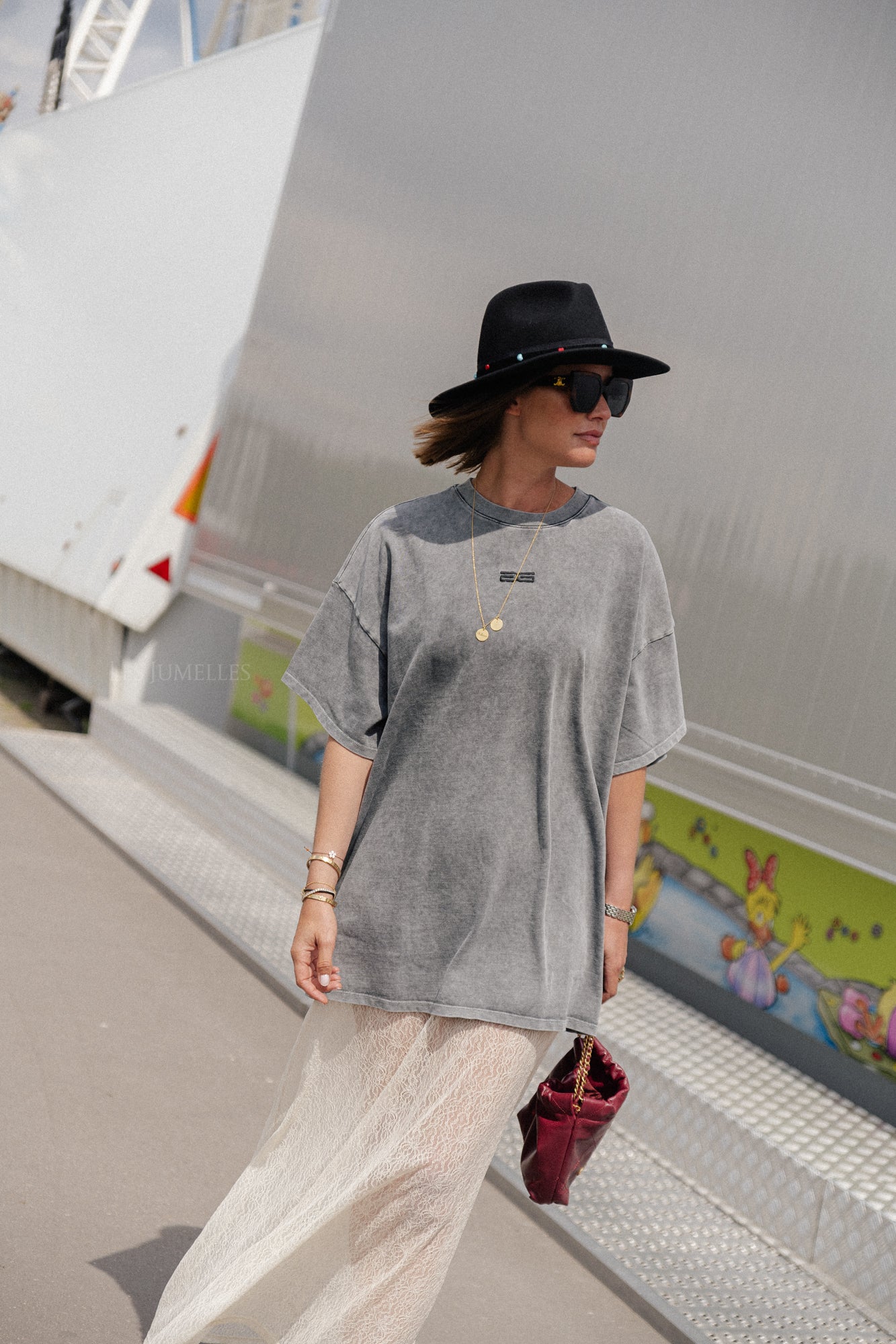 JioGZ oversize tee dark grey washed