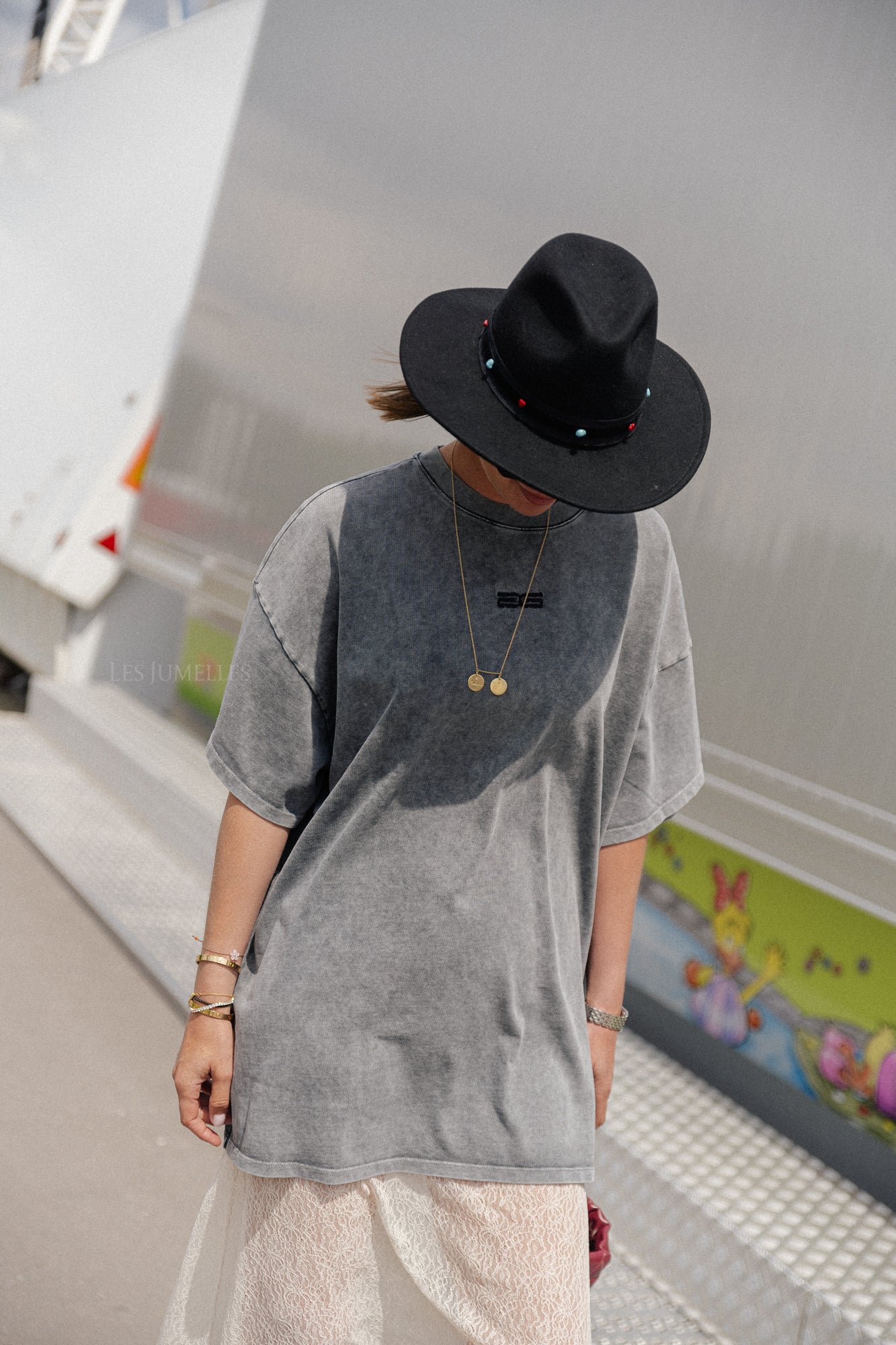 JioGZ oversize tee dark grey washed